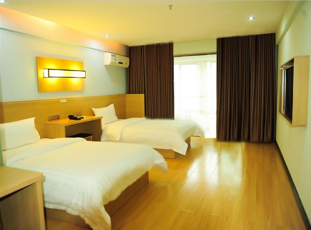 Comfortable Twin Room photo 2