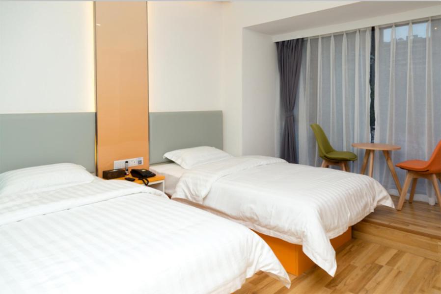 Comfortable Twin Room