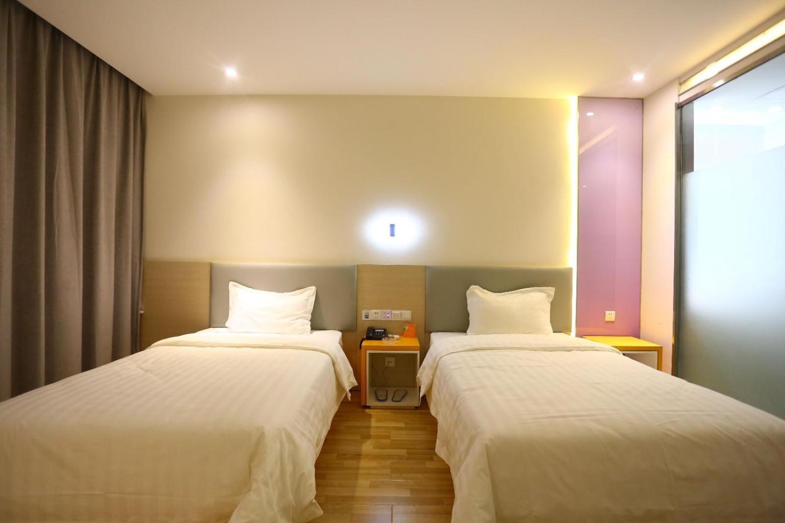 Business Twin Room photo 1