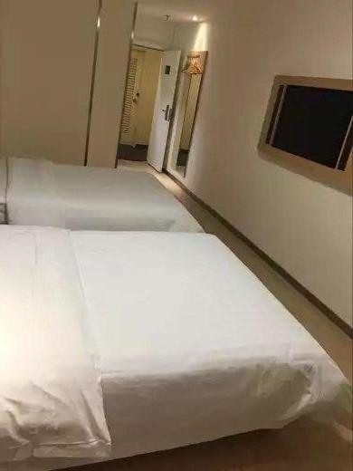 Business Twin Room