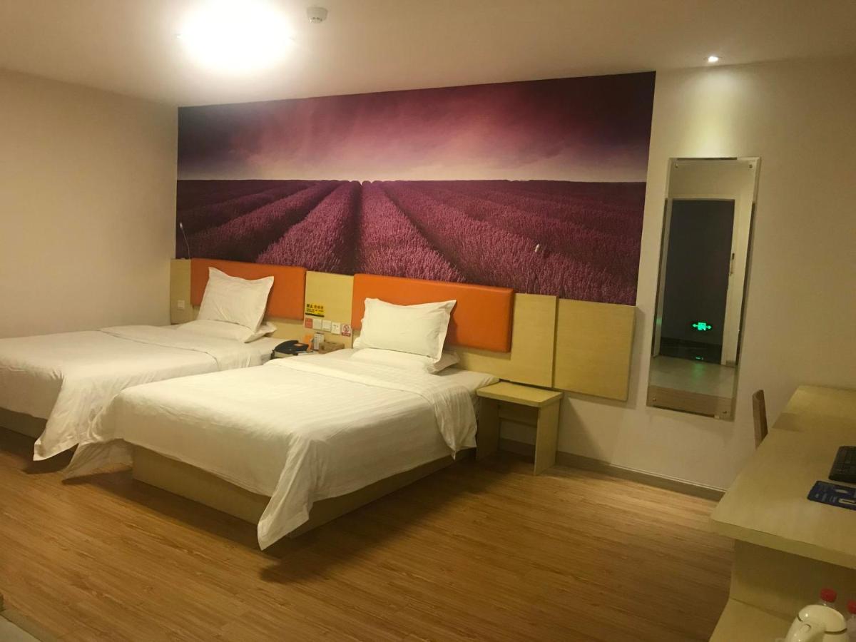 Select Twin Room photo 1
