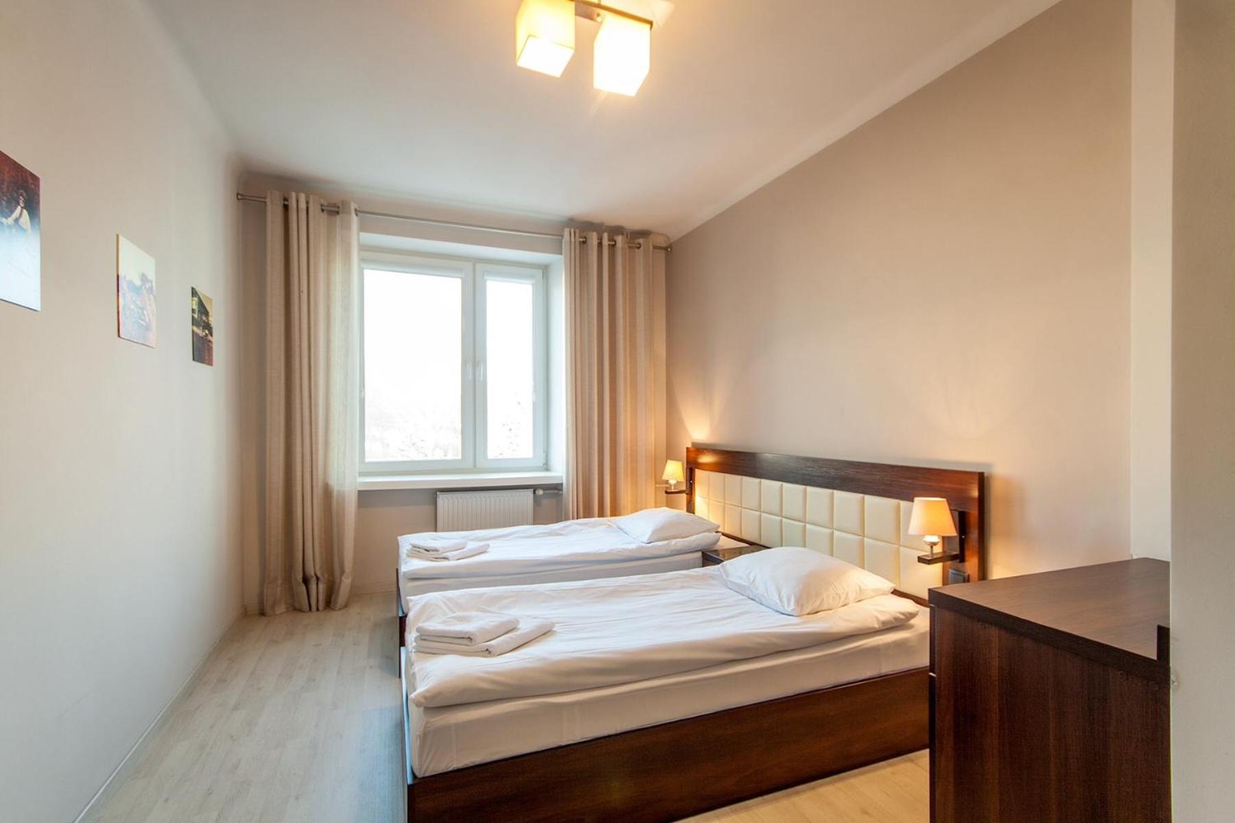 Standard Twin Room - Photo 4