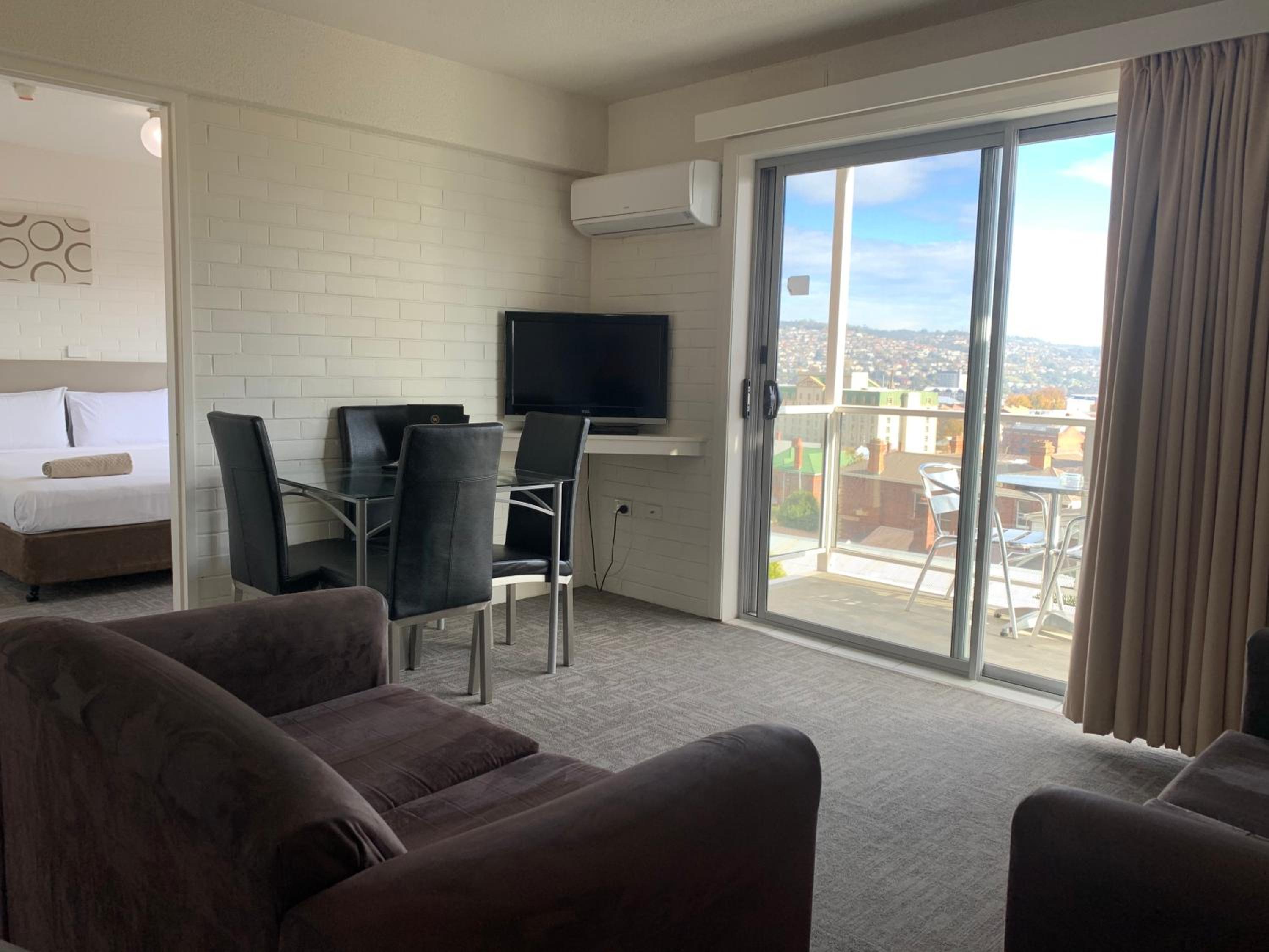 Two-Bedroom Apartment - Photo 3