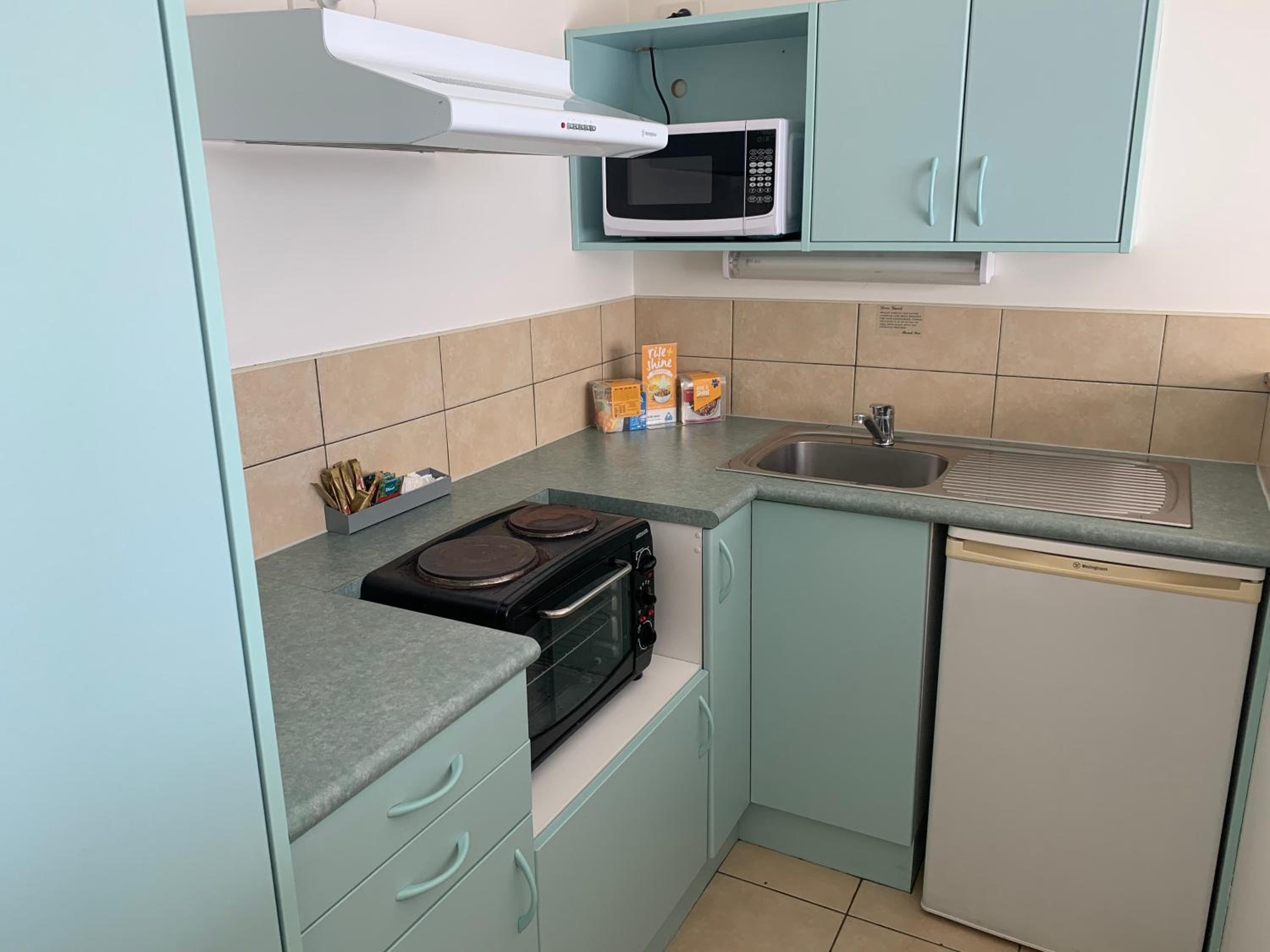 Studio Apartment - Photo 9