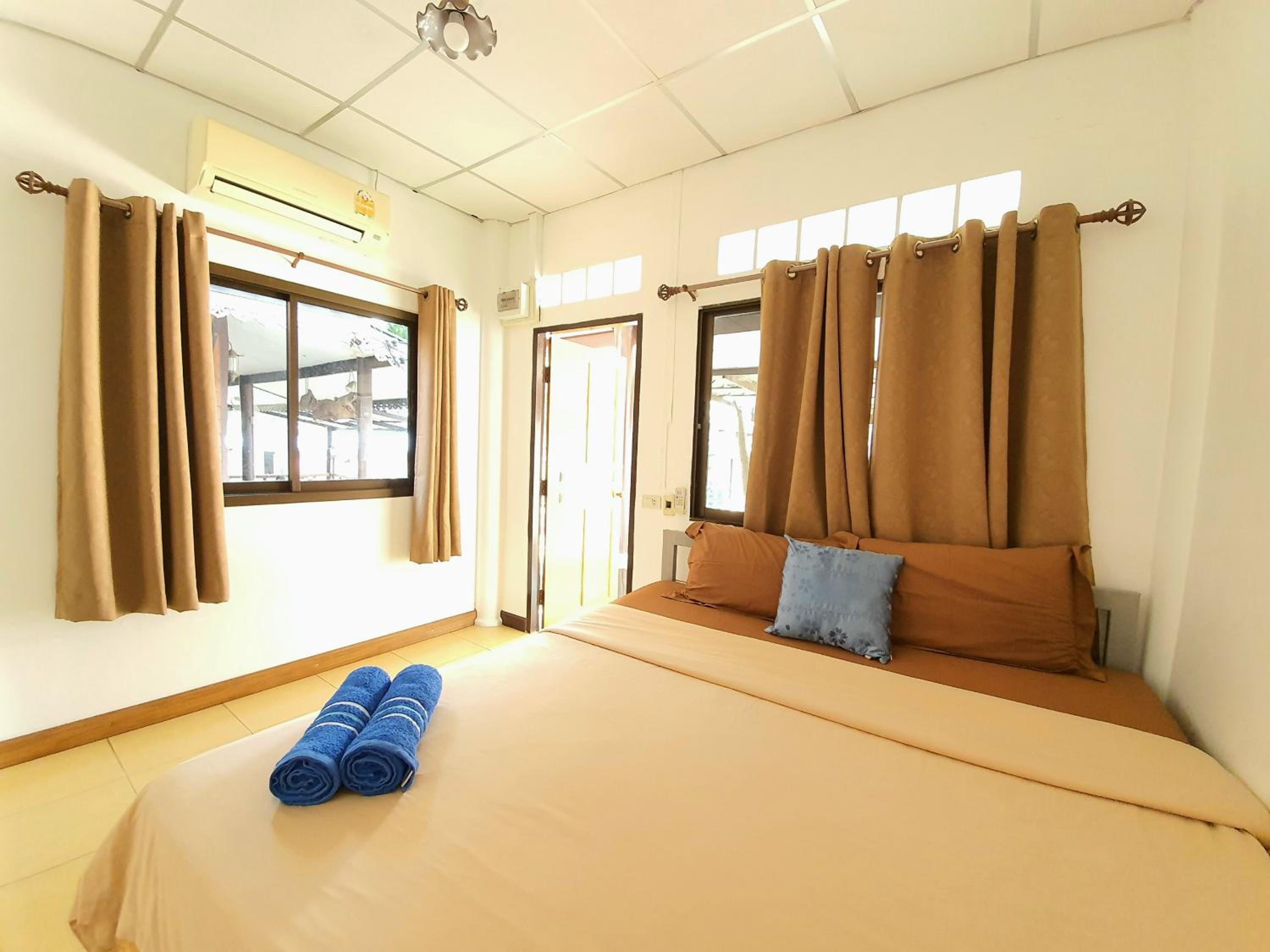 Two-Bedroom Bungalow photo 2