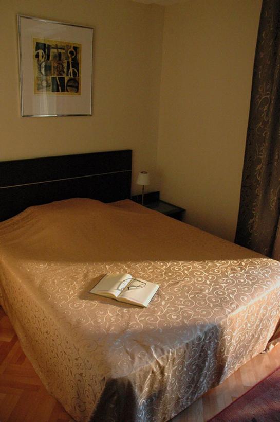 Double Room with Balcony - Photo 5