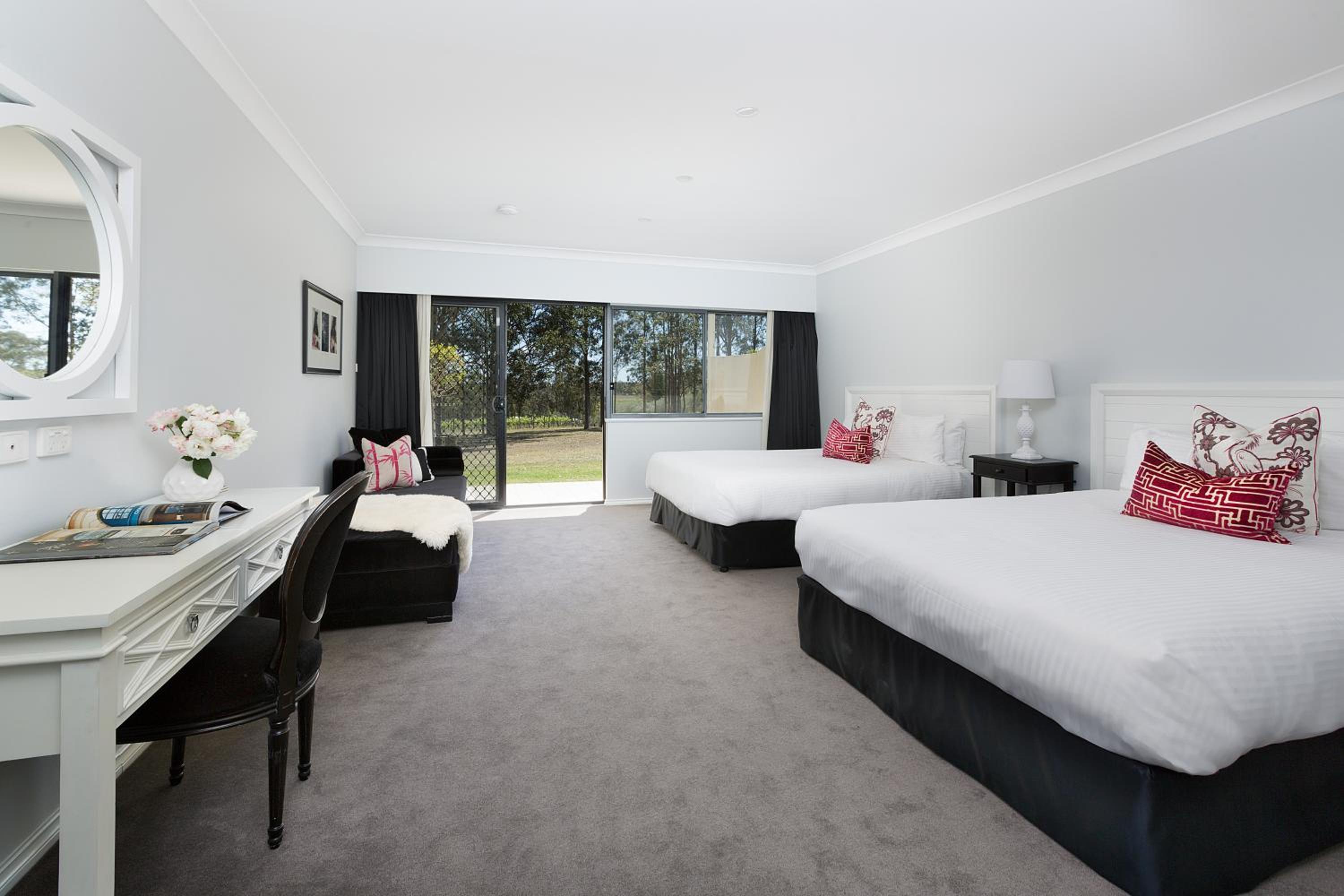 Superior Queen Room With Two Queen Beds photo 1