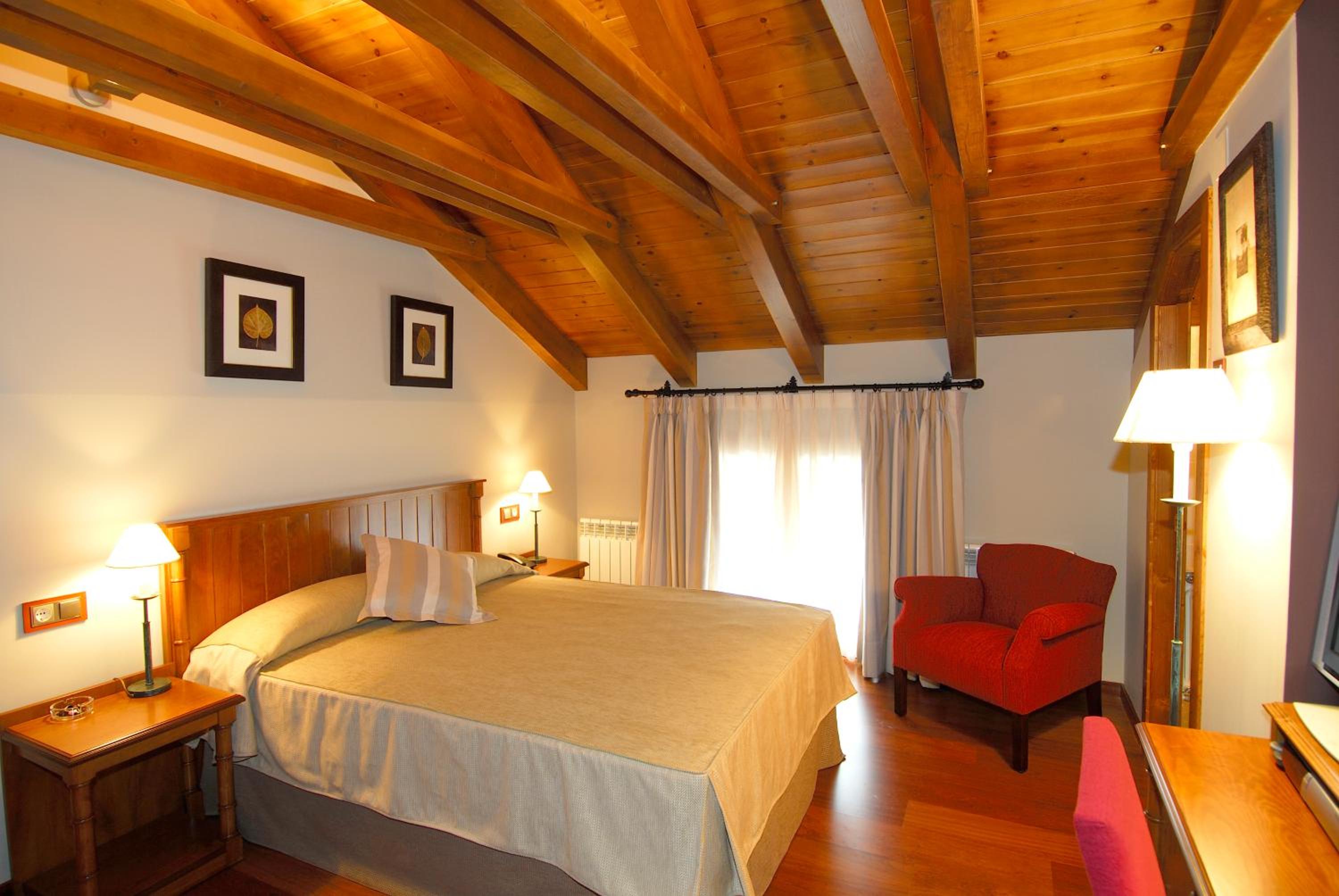 Double or Twin Room - Photo 1
