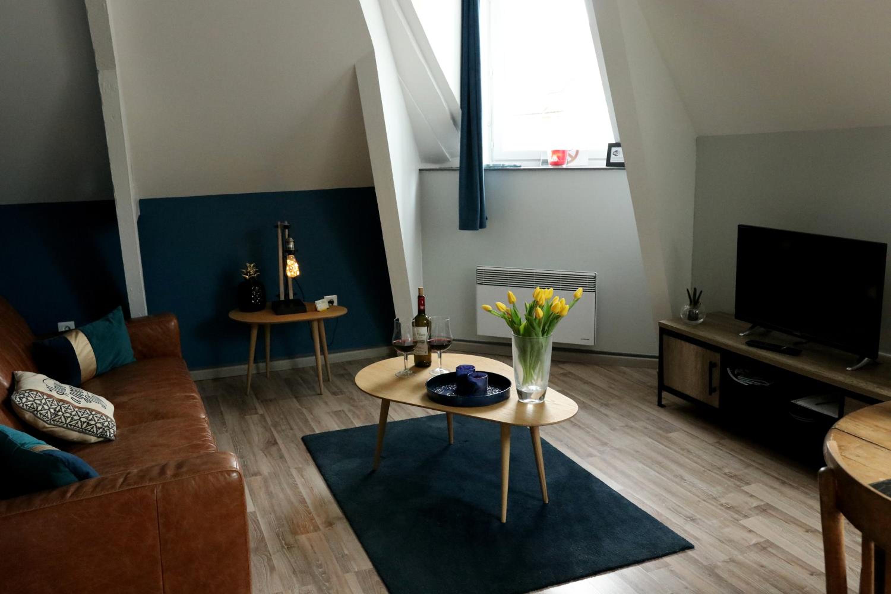 One-Bedroom Apartment