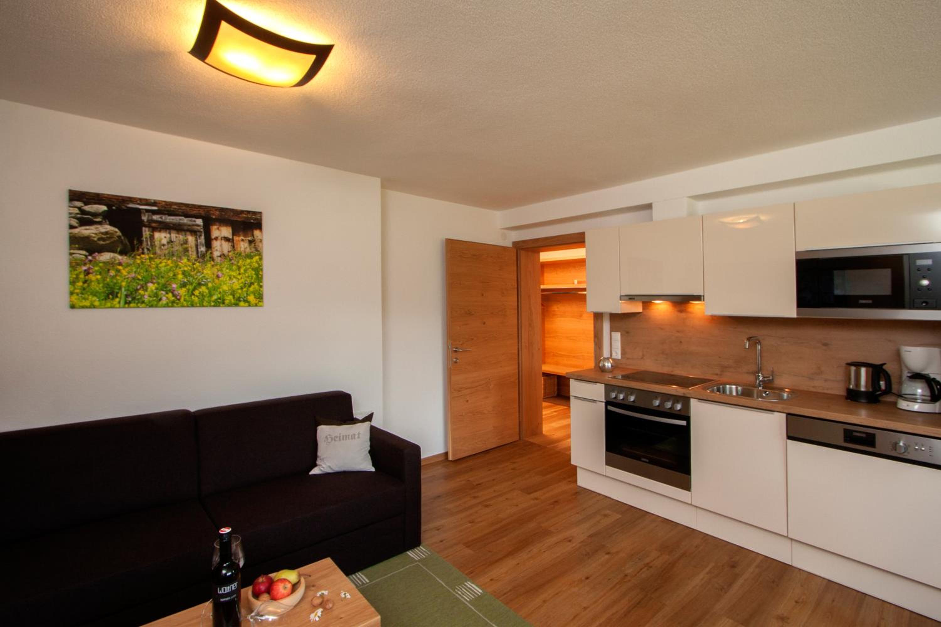 Two-Bedroom Apartment with Balcony photo 3