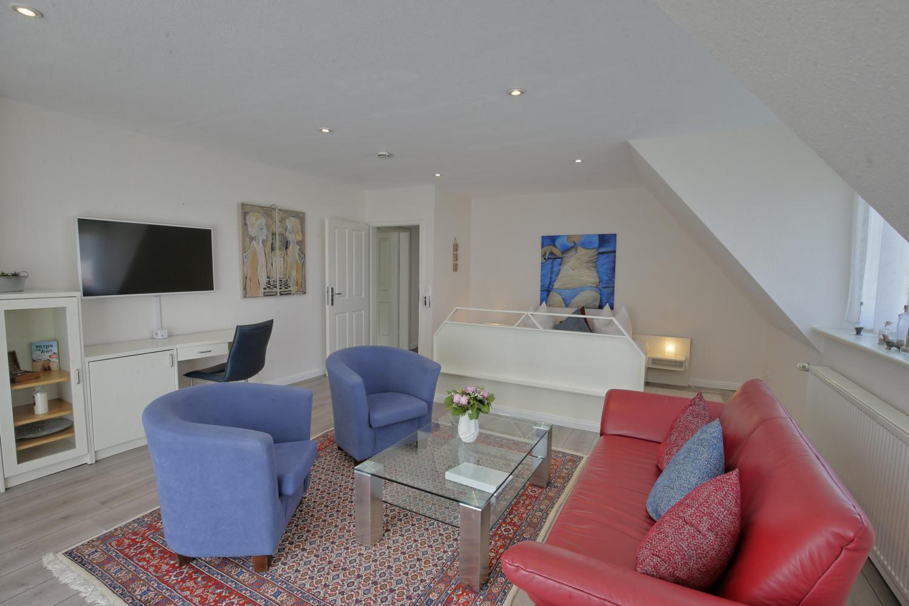 Apartment with Balcony - Photo 1