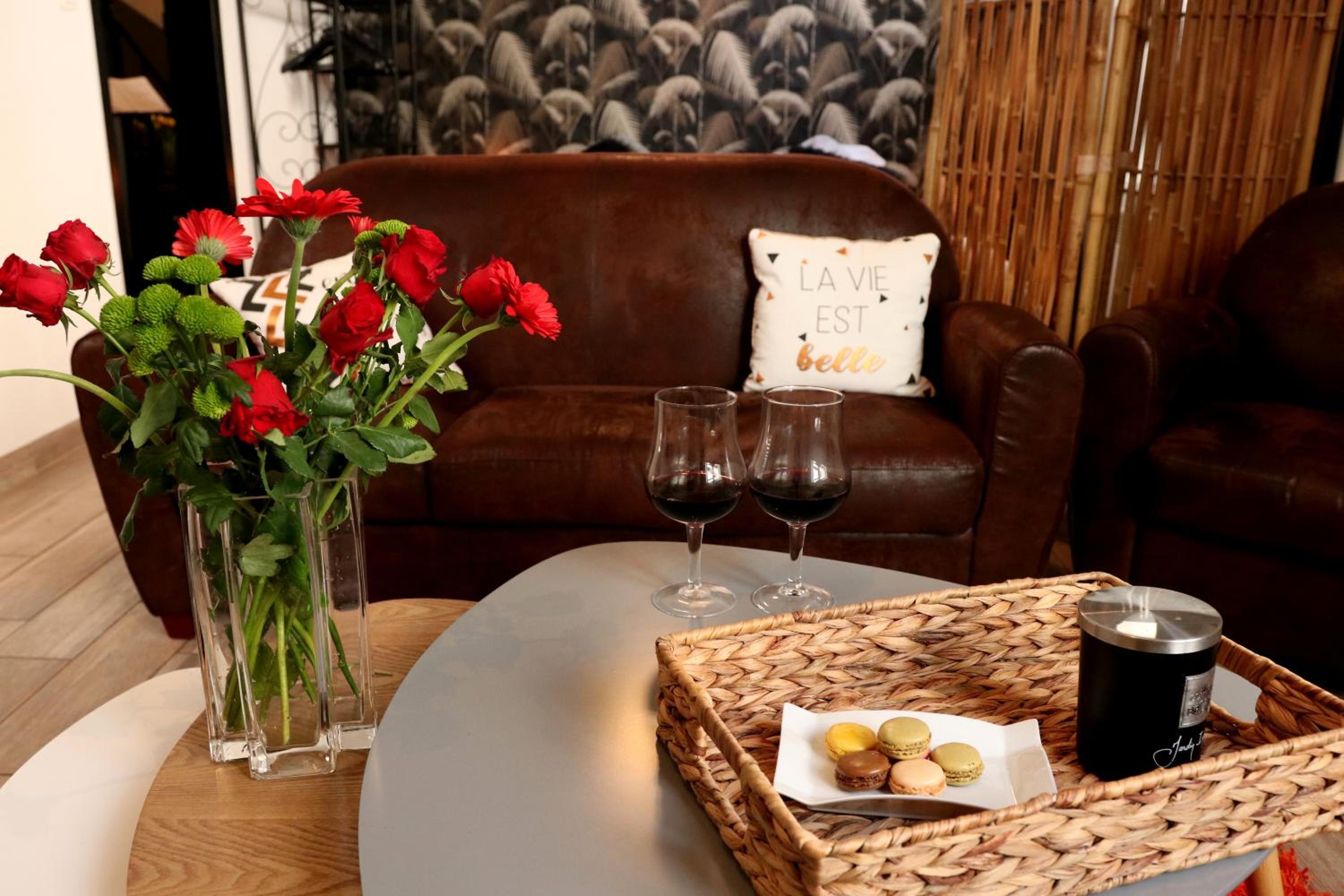 Studio Apartment - Photo 7