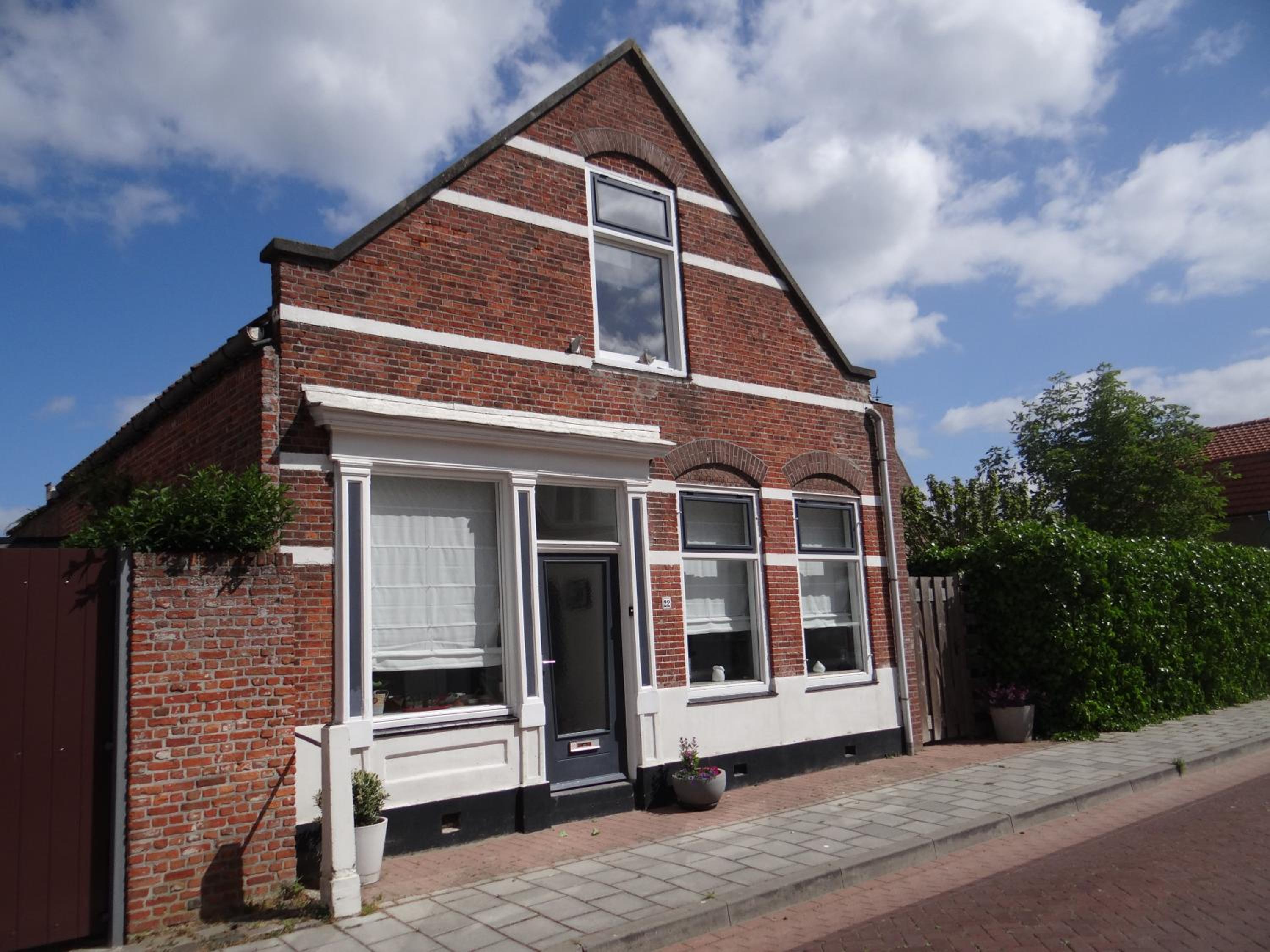 Two-Bedroom House photo 3