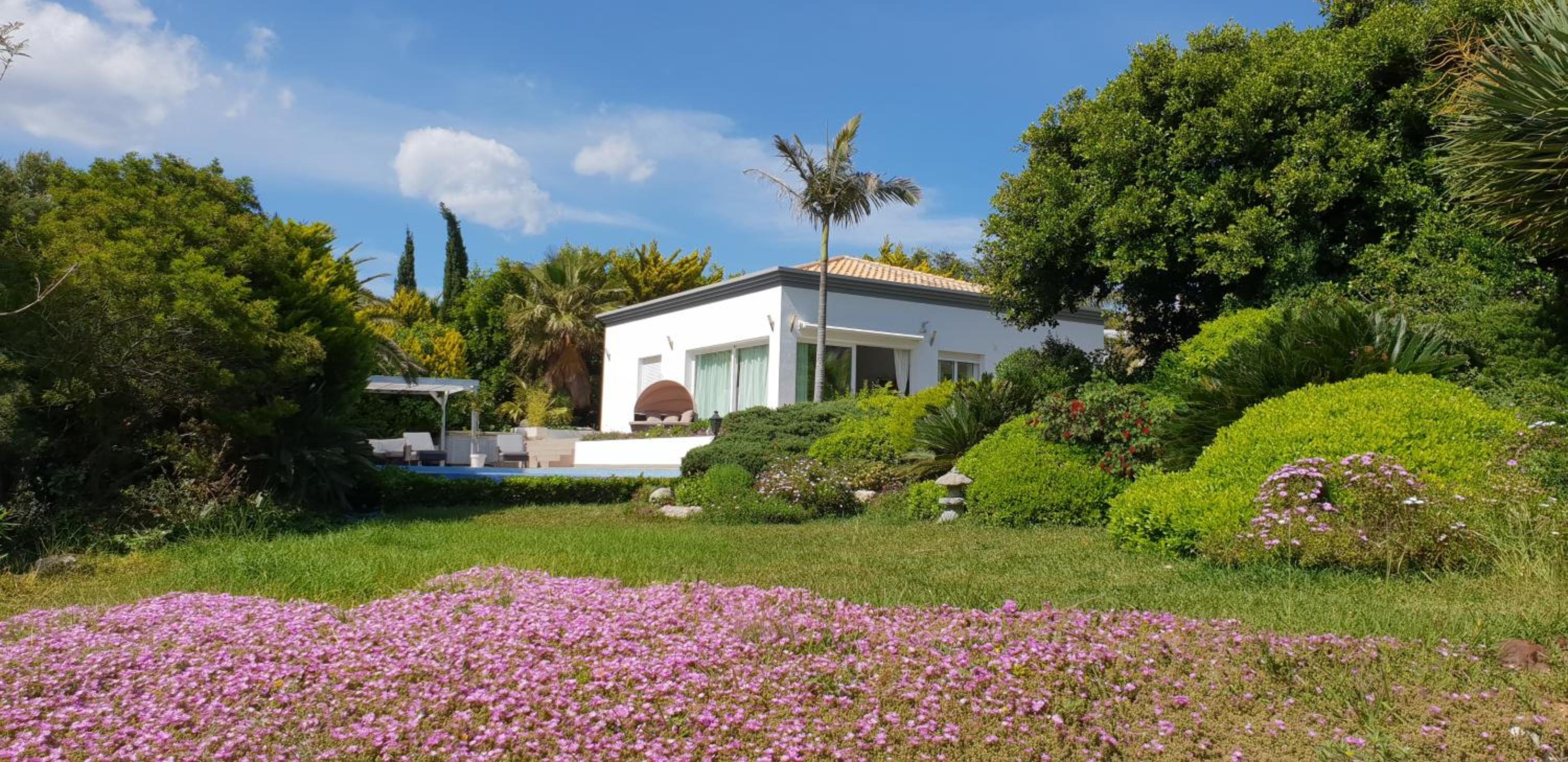 Villa with Sea View photo 2