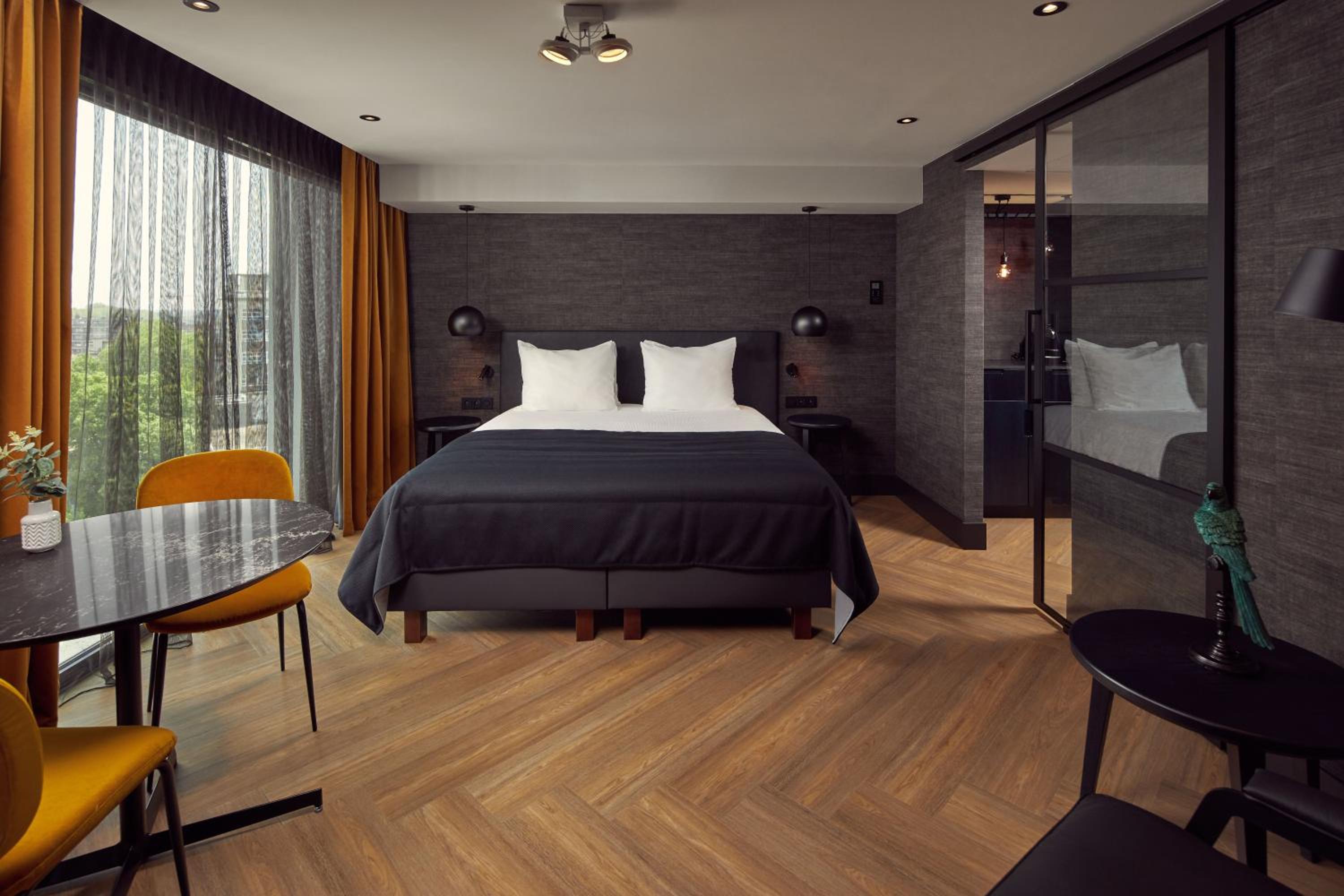Executive Room - Photo 2