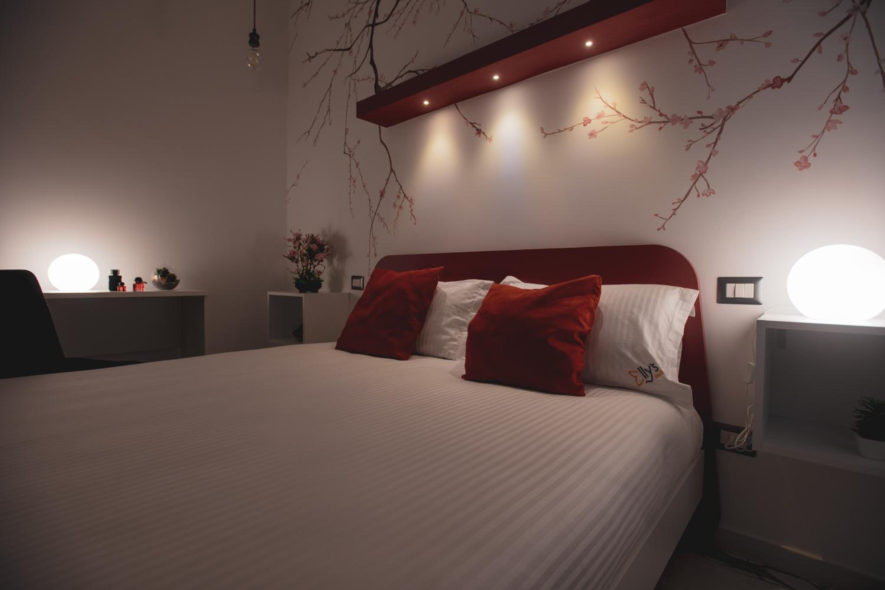 Double Room with Private Bathroom - Photo 11