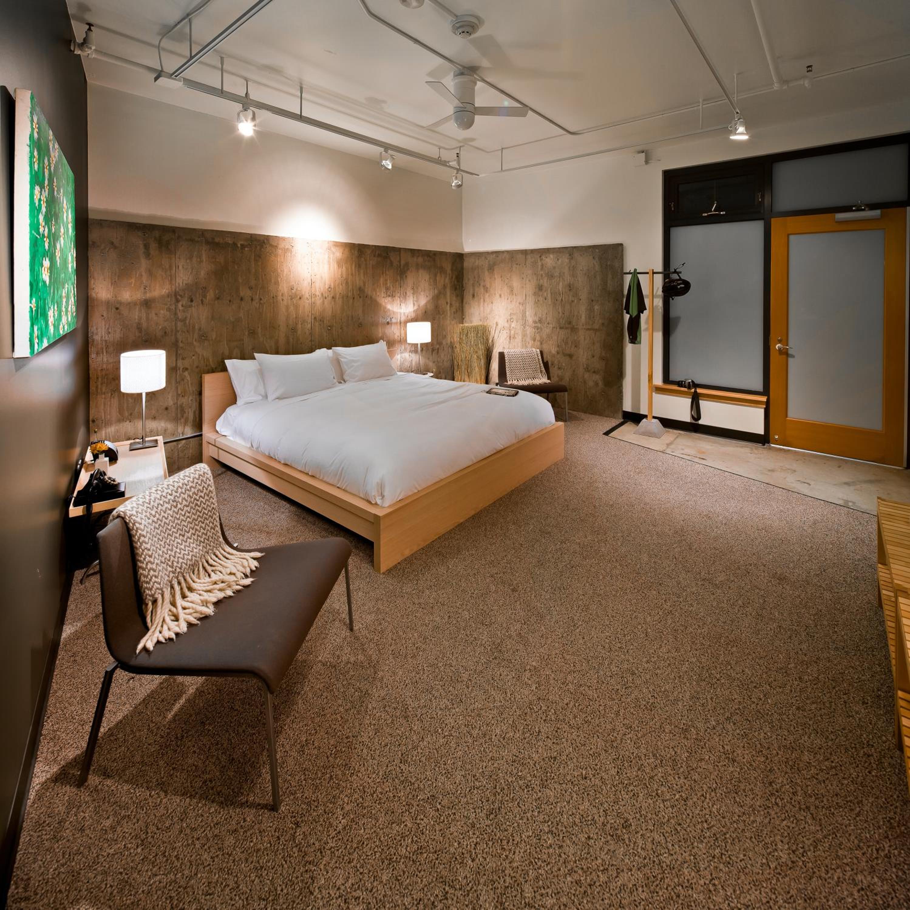 Standard King Room