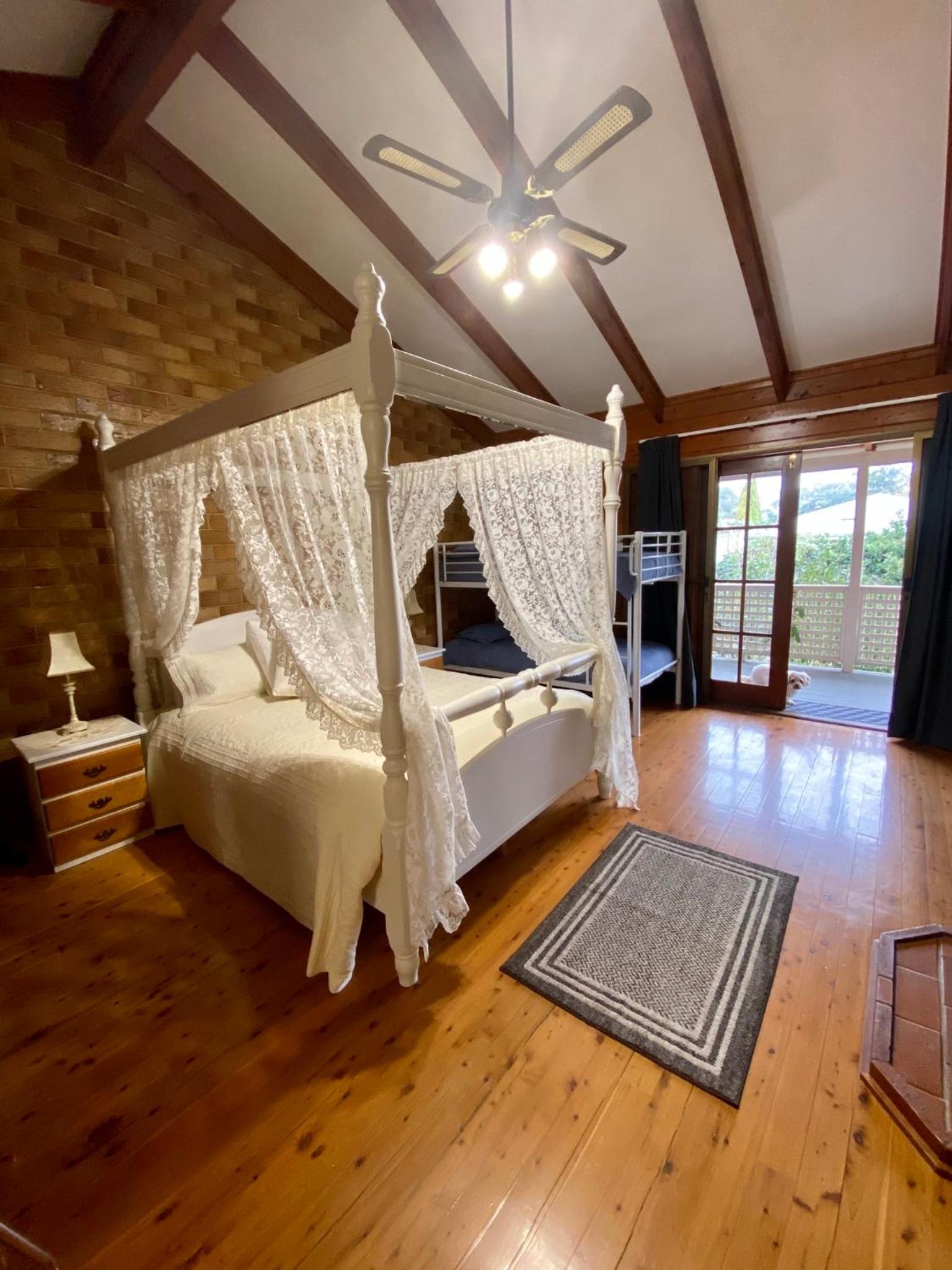 Family Room with Garden View photo 3
