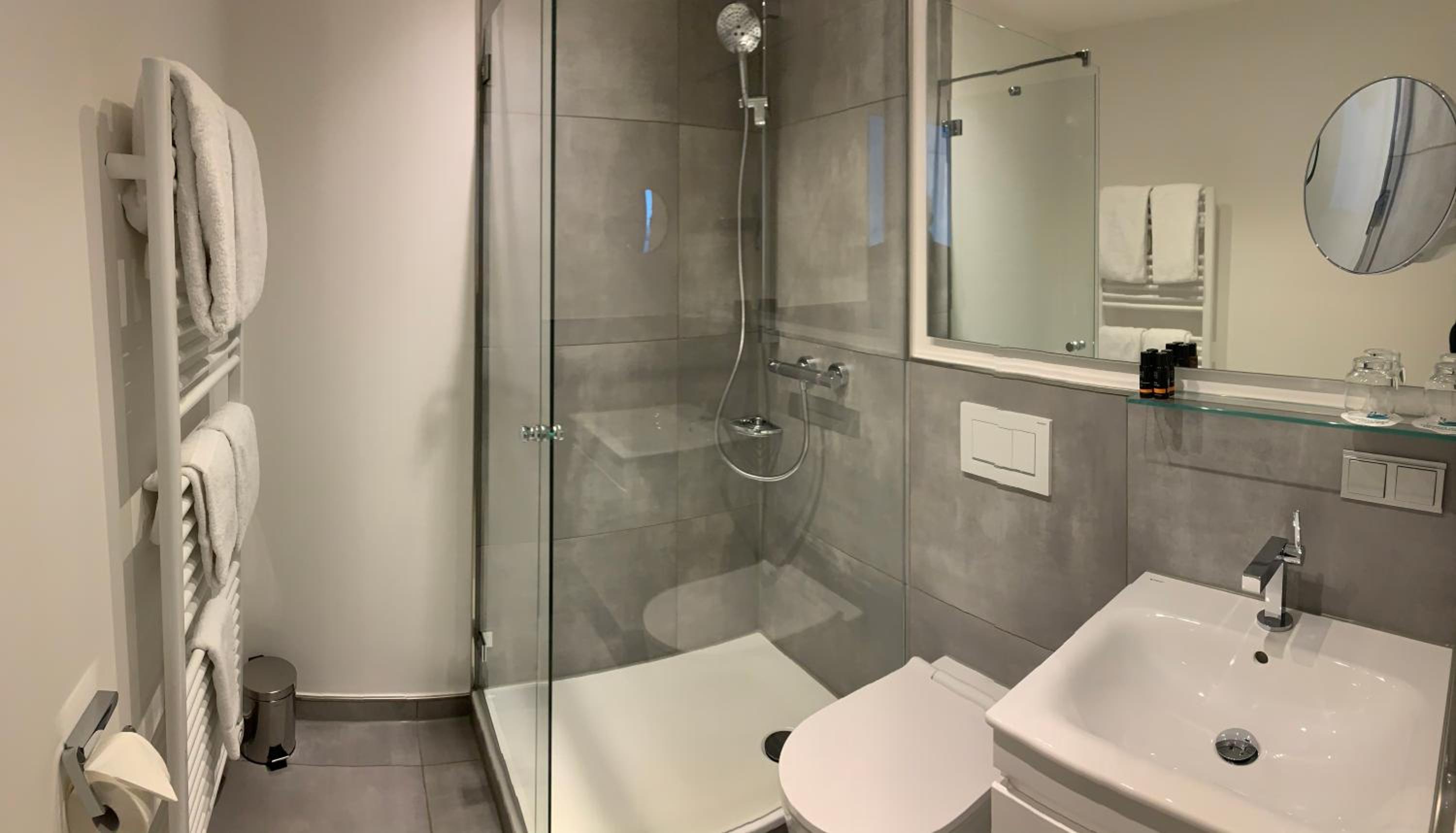 Classic Twin Room
