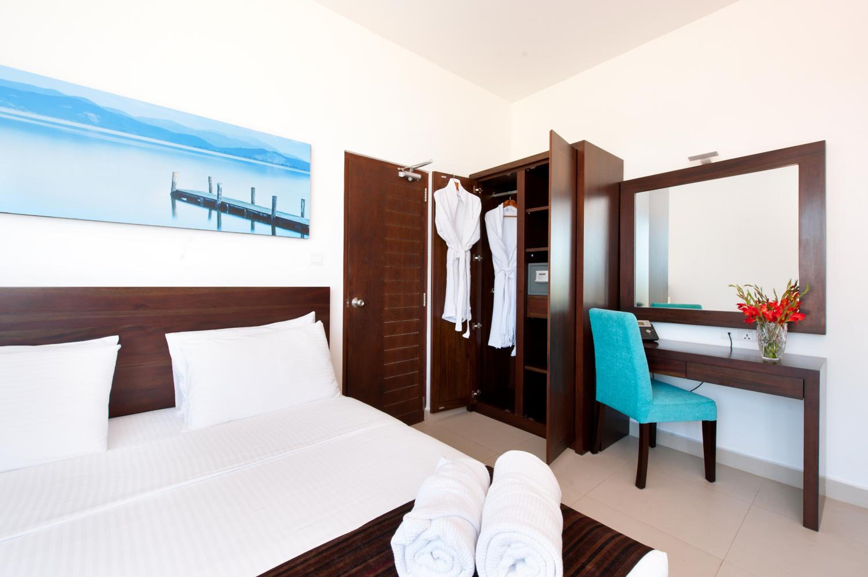 One Bedroom Apartment with Sea View photo 3