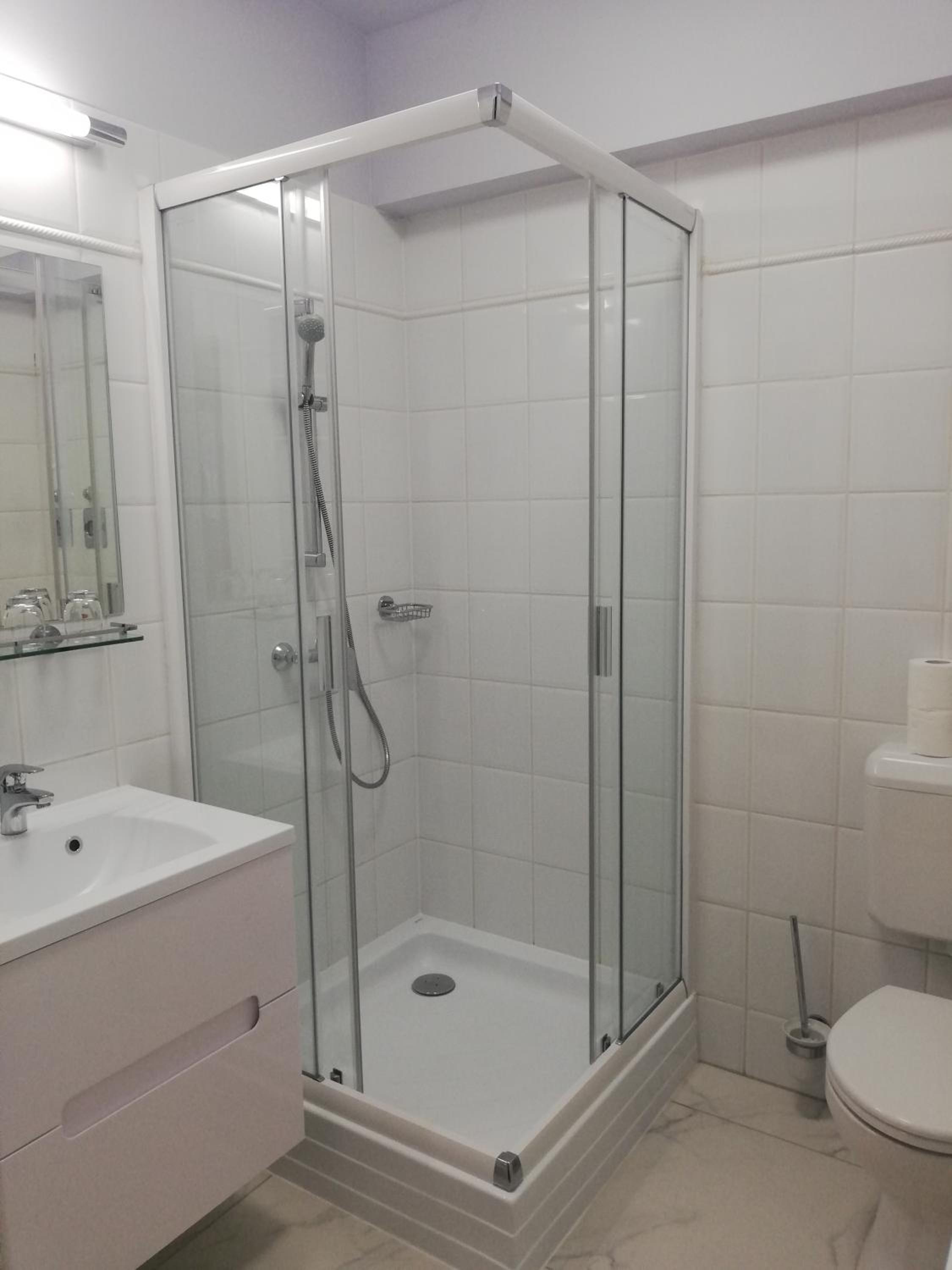 One-Bedroom Apartment with Balcony (4 Adults) photo 3