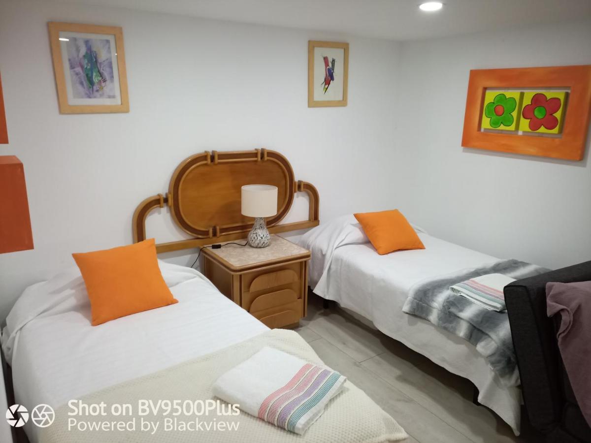 One-Bedroom House photo 1