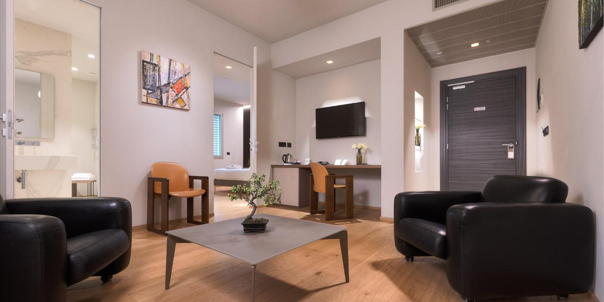 Suite photo 1