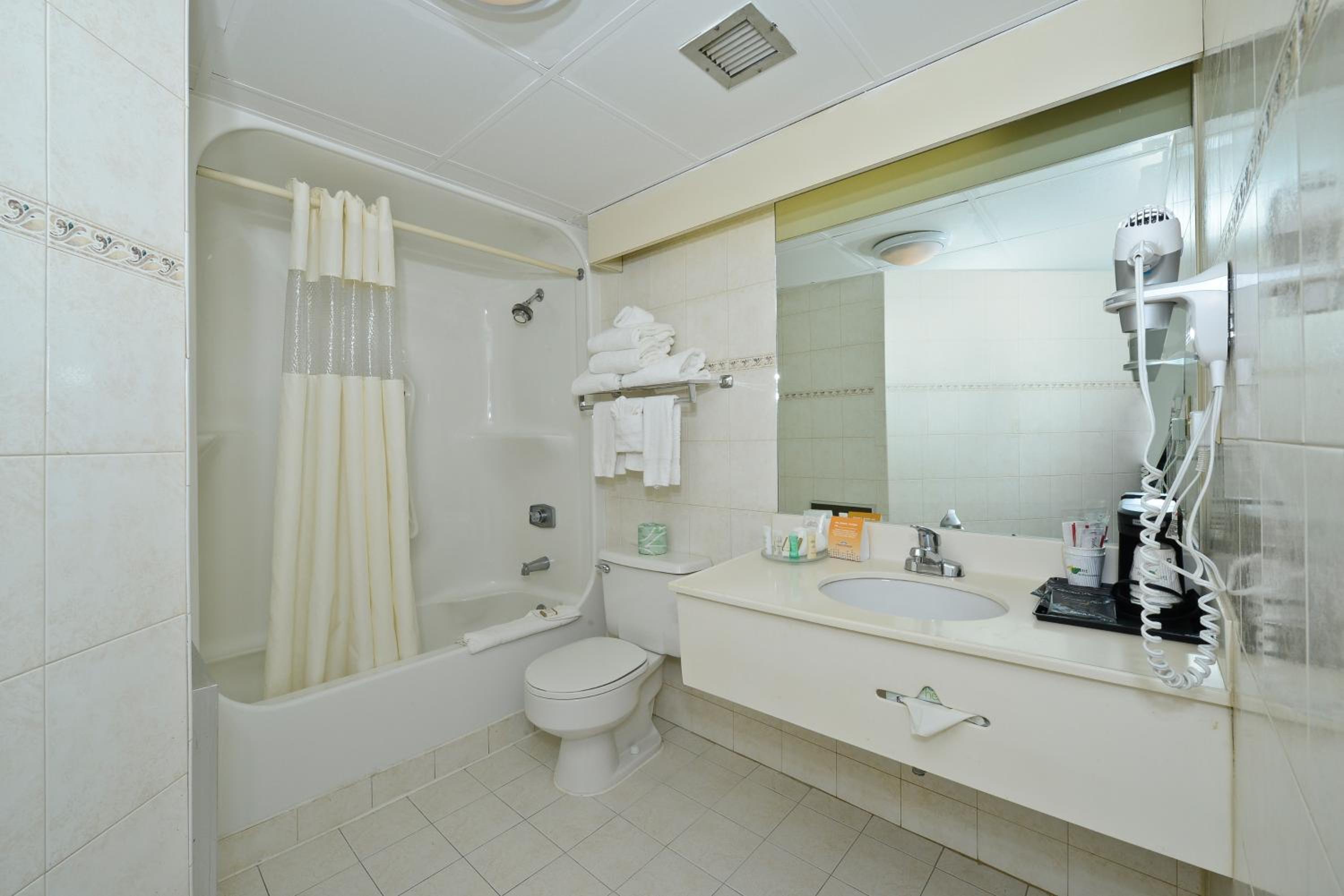 King Studio Suite Room - Non-Smoking photo 3