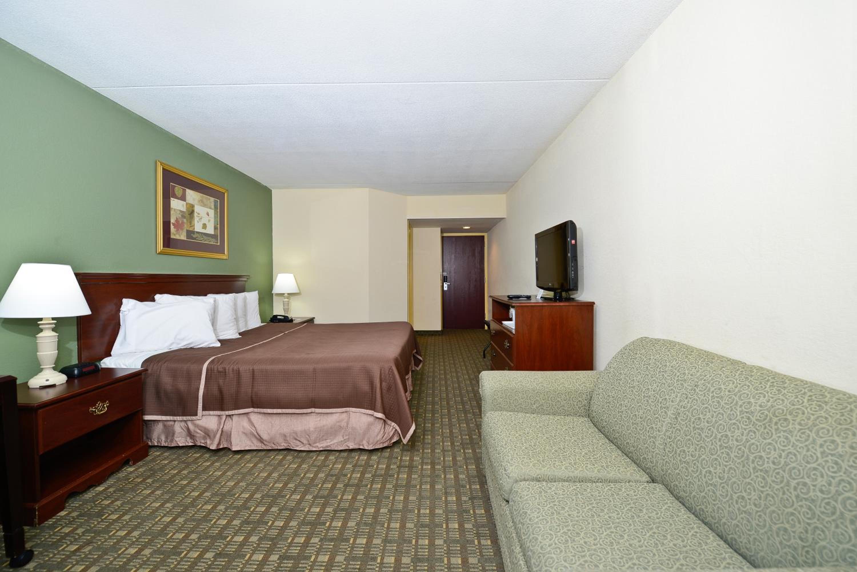 King Room - Non-Smoking - Photo 2