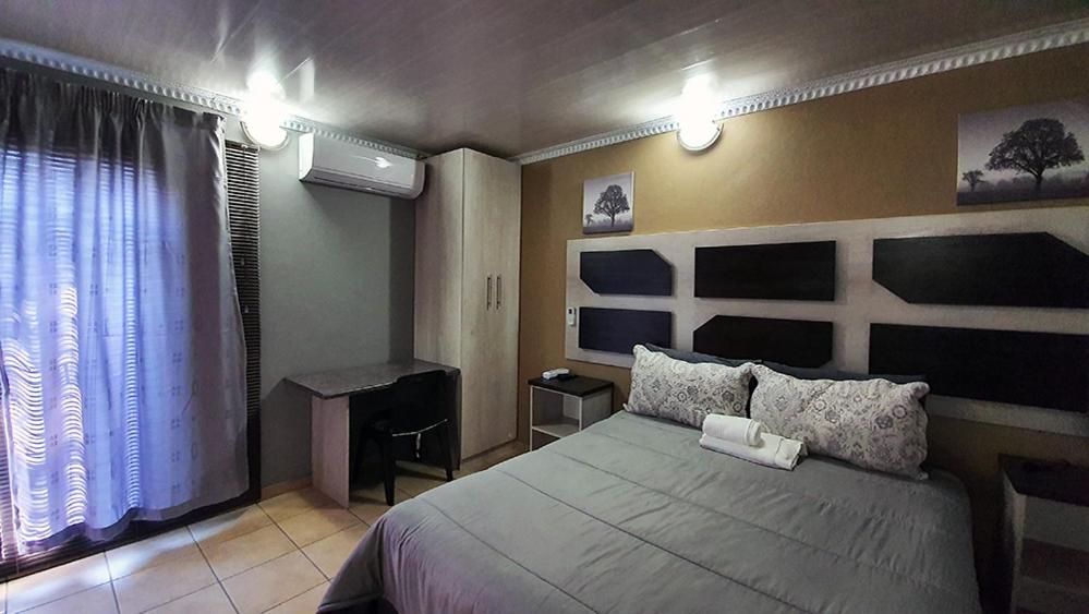 Apartment photo 2