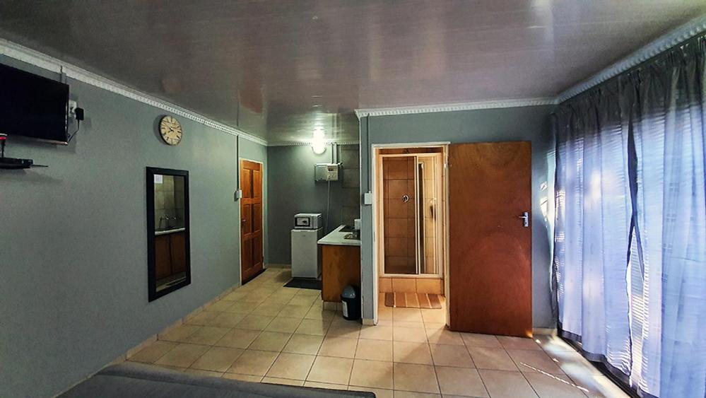 Apartment photo 1