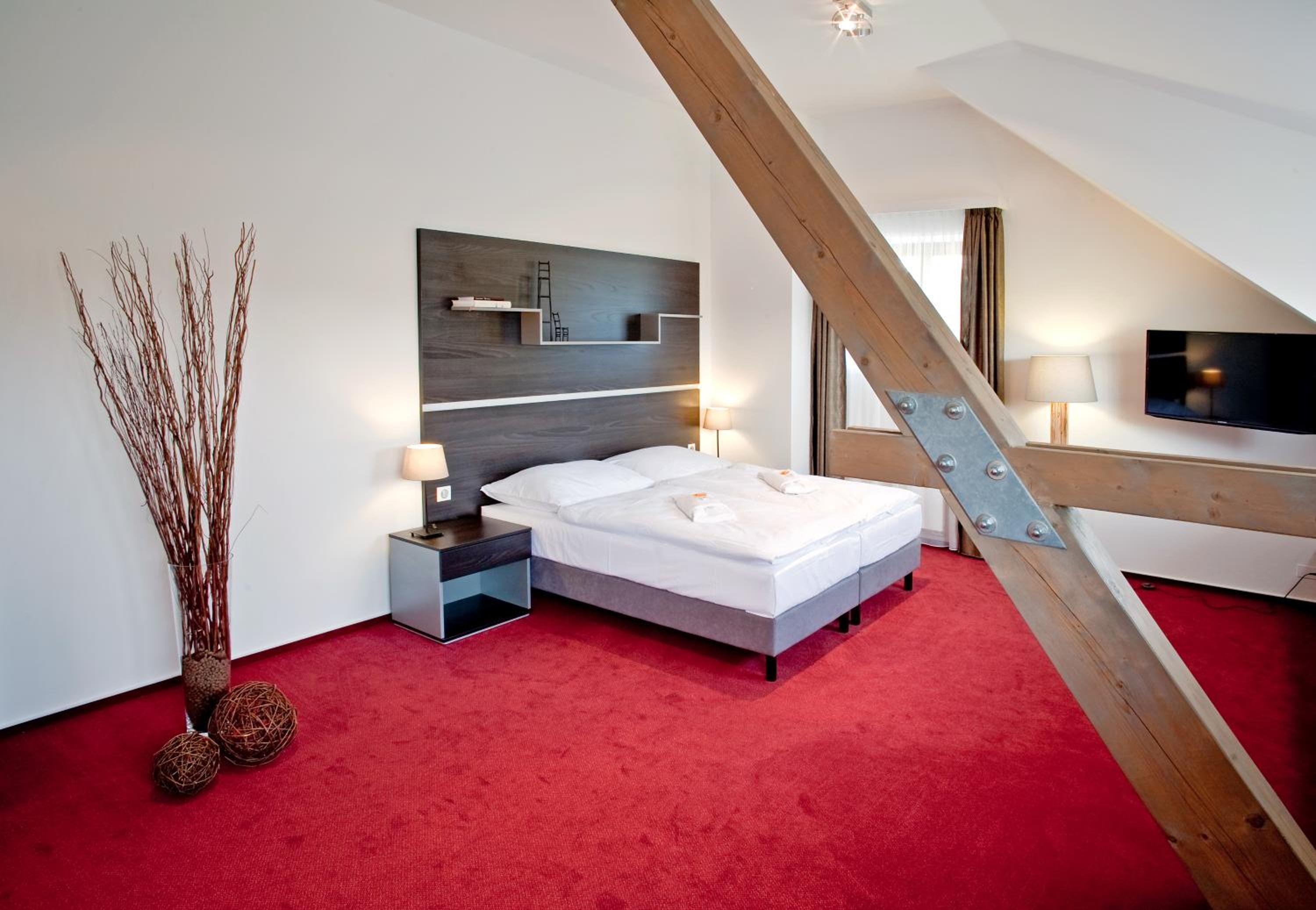 Double or Twin Room with Extra Bed