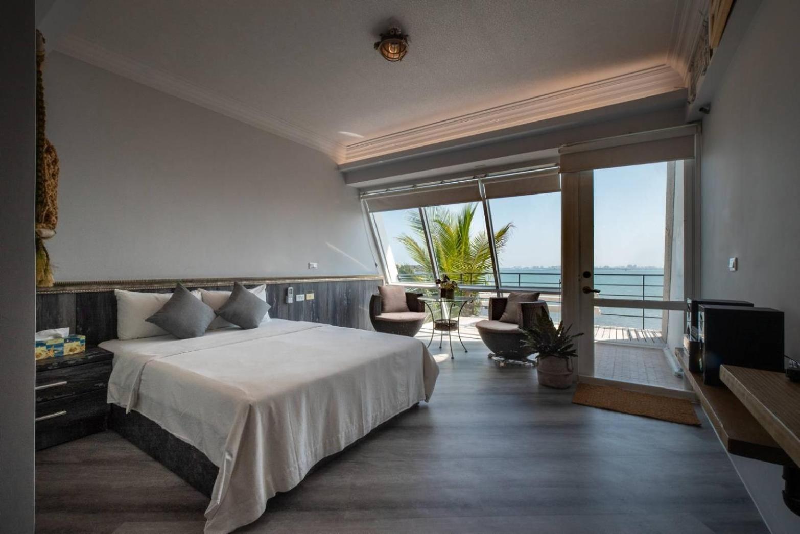 Quadruple Room with Sea View photo 1