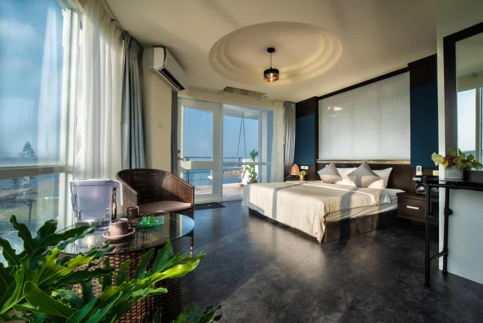 Double Room with Balcony and Sea View photo 1