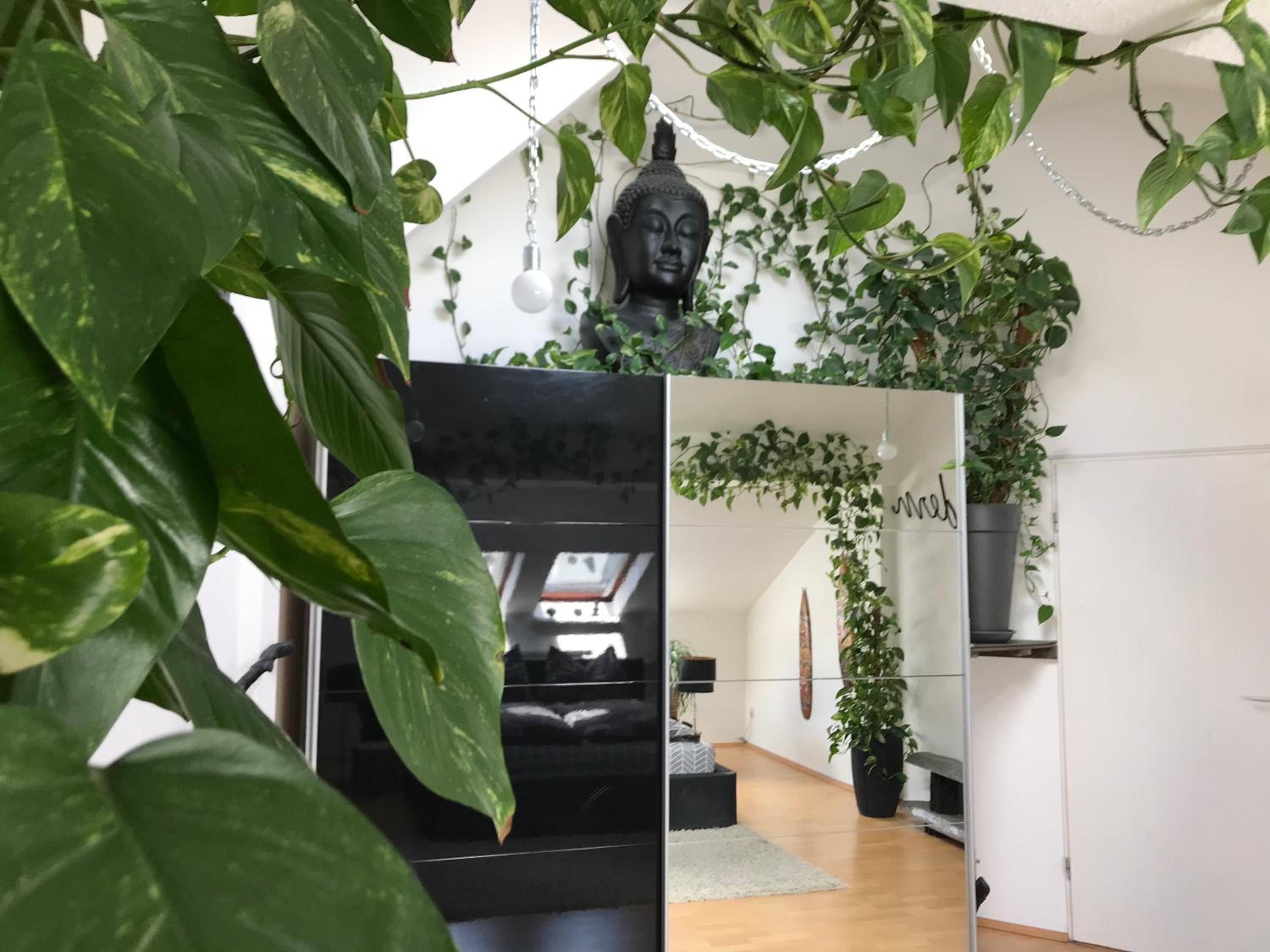 Apartment with Balcony - Photo 9