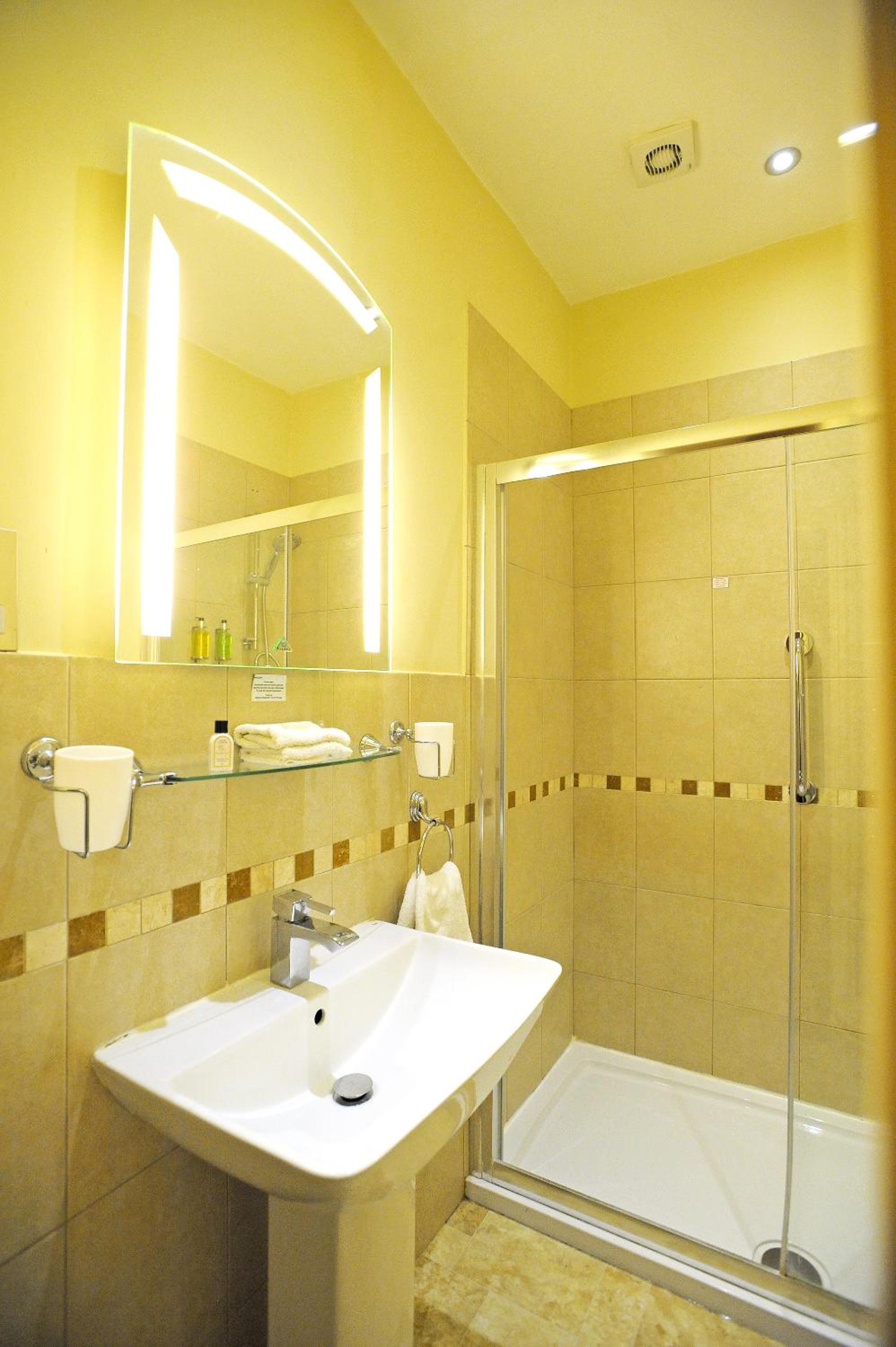 Single Room photo 2