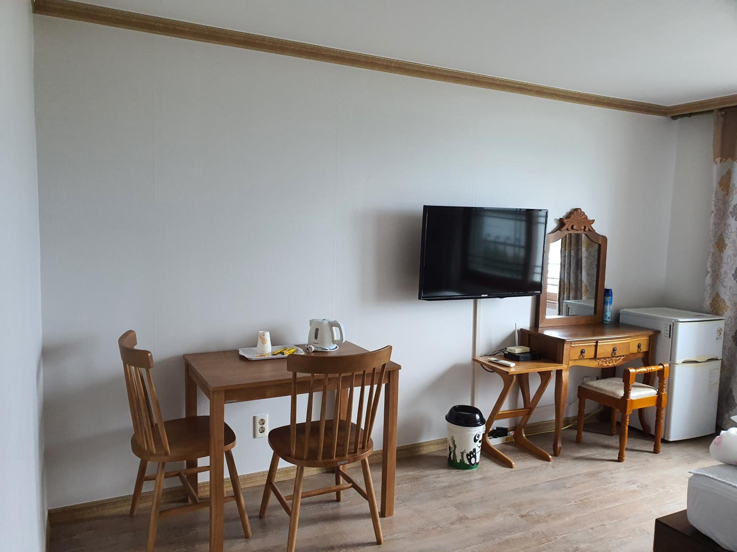 Family Studio - Photo 1