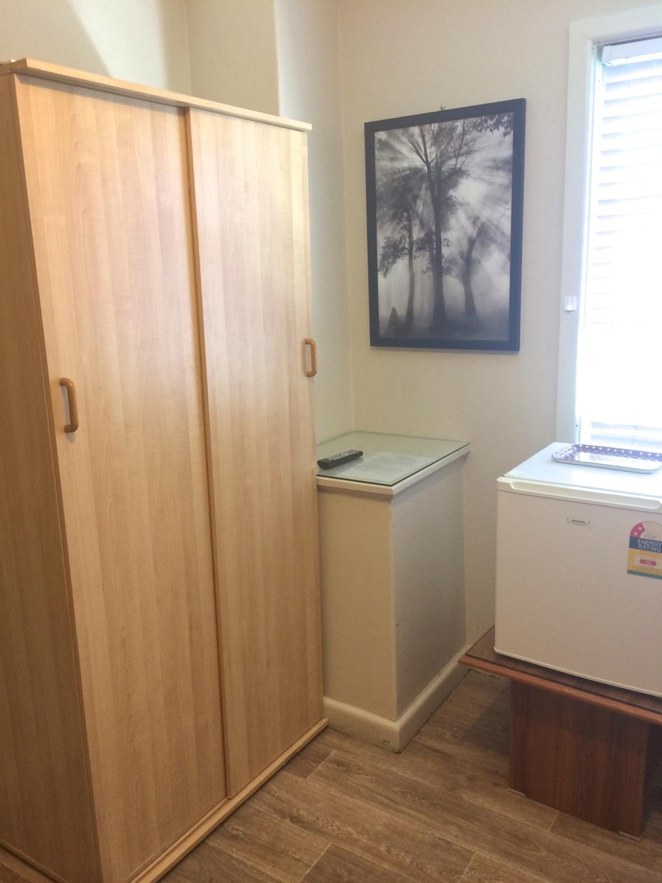 Standard Single Room photo 2