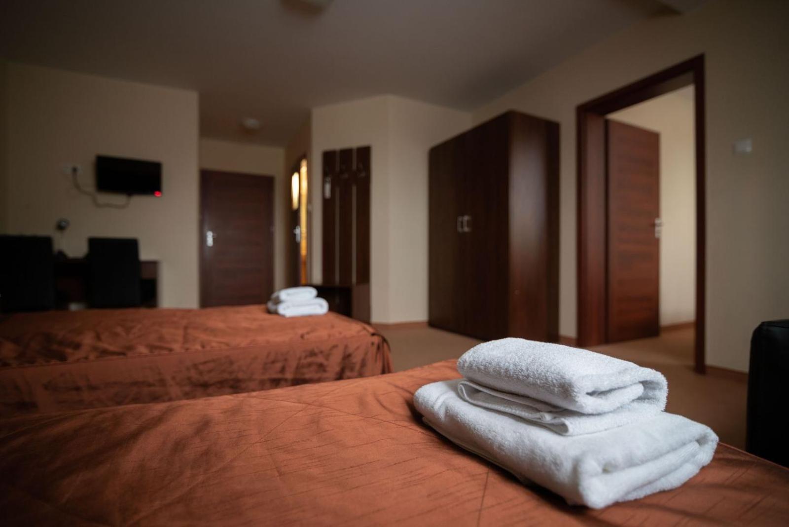 Double or Twin Room photo 3