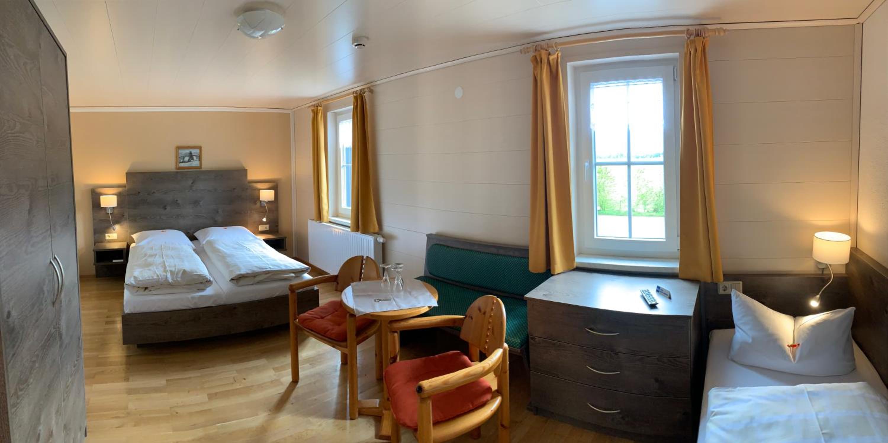 Triple Room