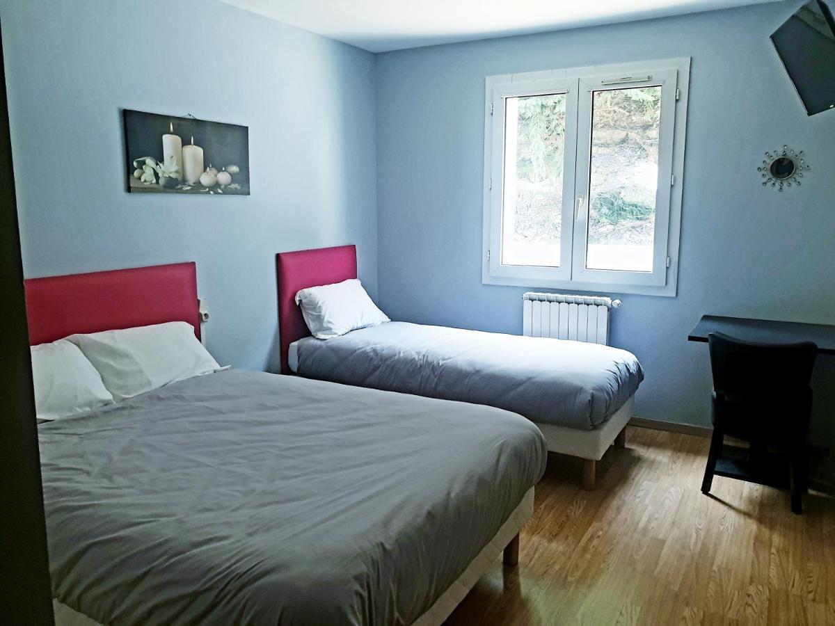 Standard Double Room - Photo 2