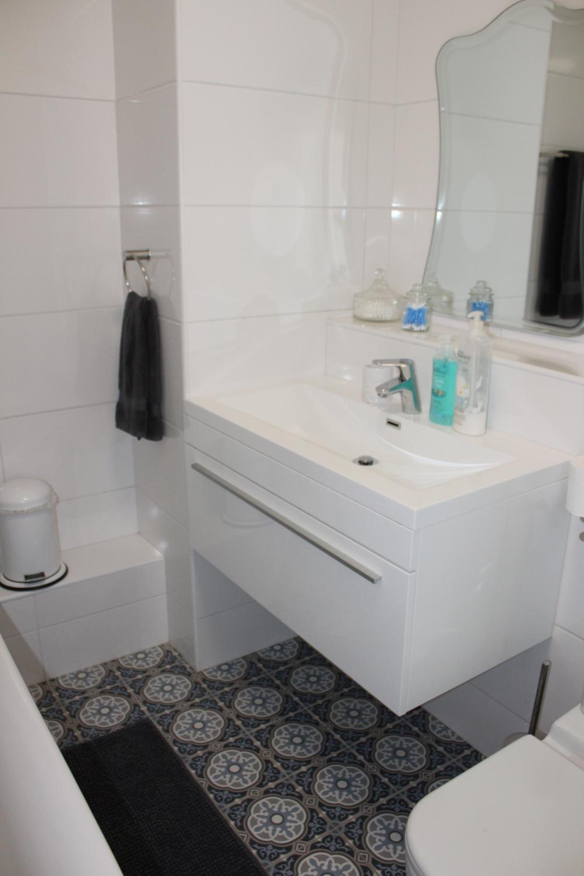 One-Bedroom Apartment - Photo 20