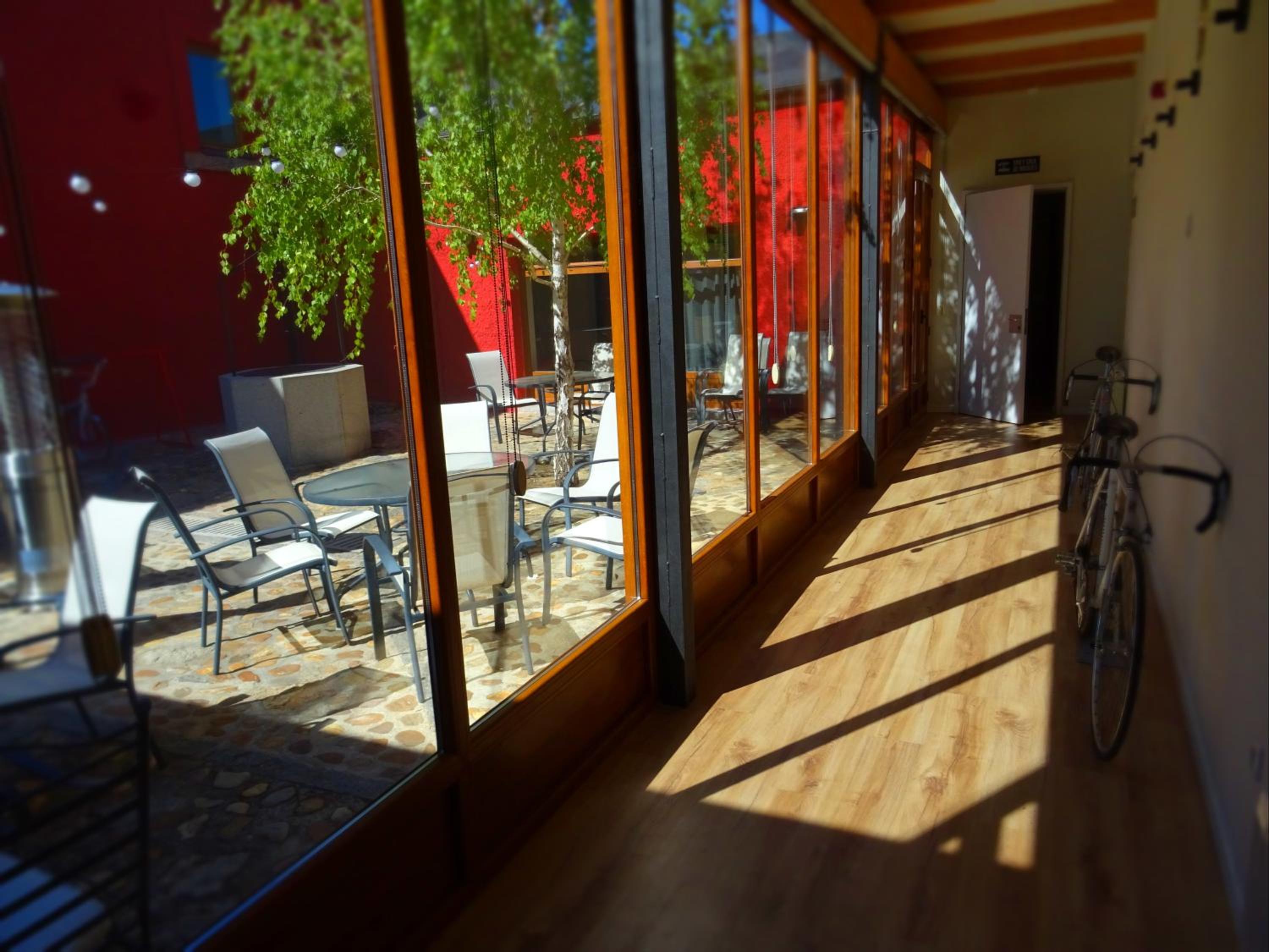 Suite with Mountain View - Photo 17