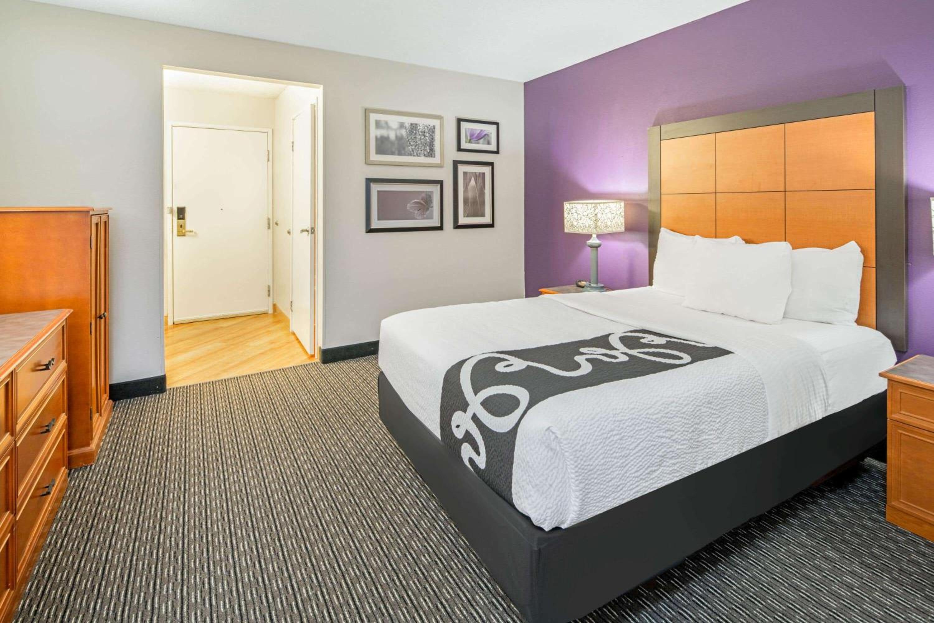 Double Room - Disability Access - Photo 8