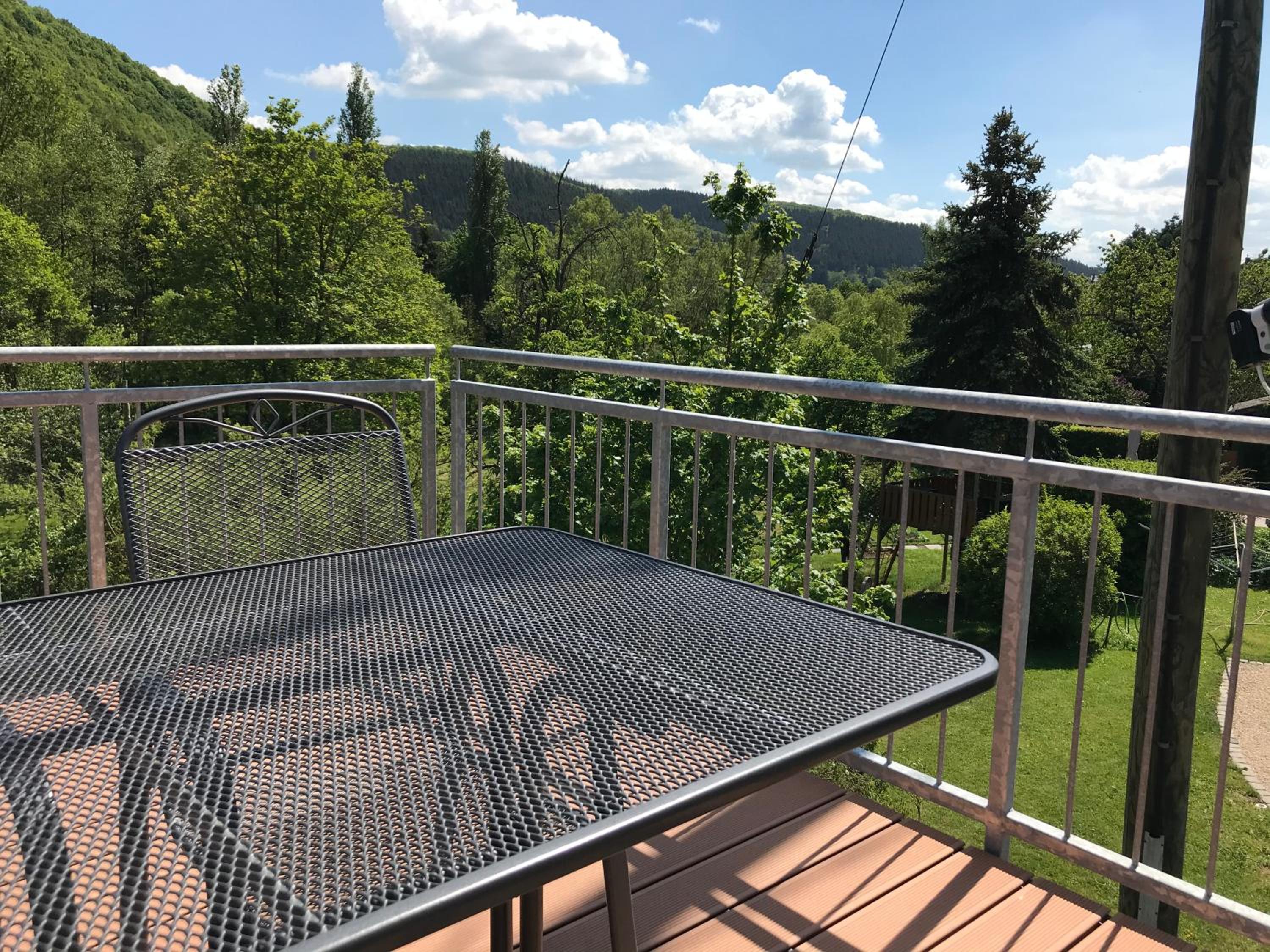 Apartment with Balcony photo 3