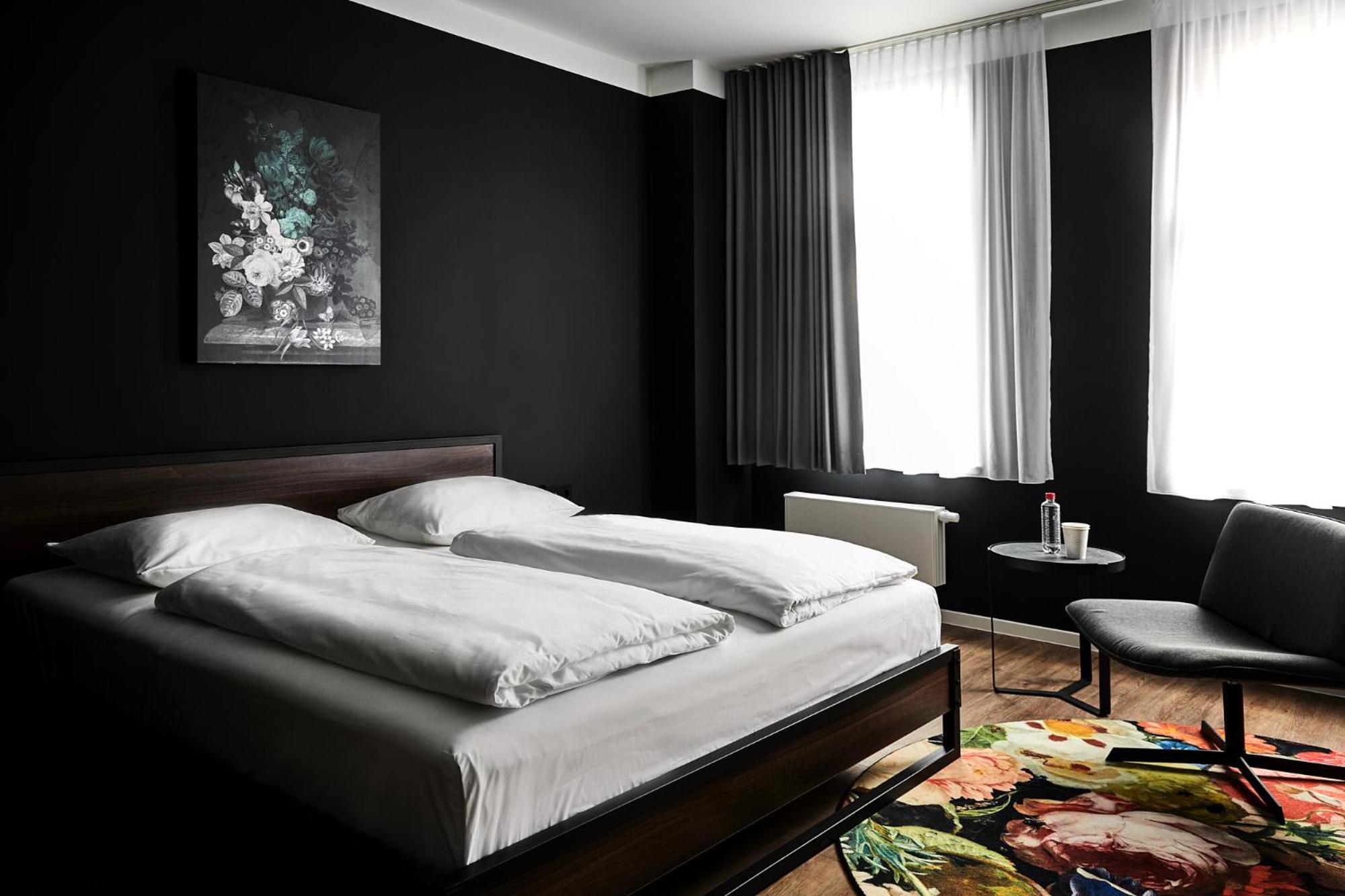 Double Room - Photo 1