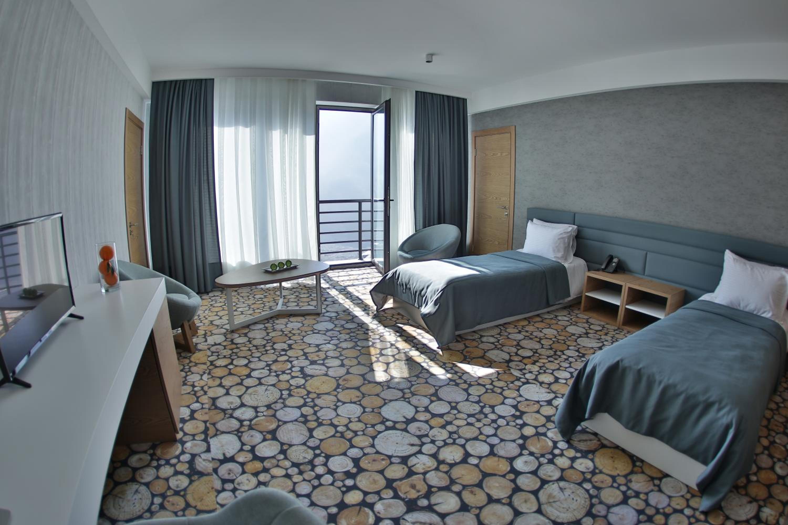 Twin Room with Mountain View