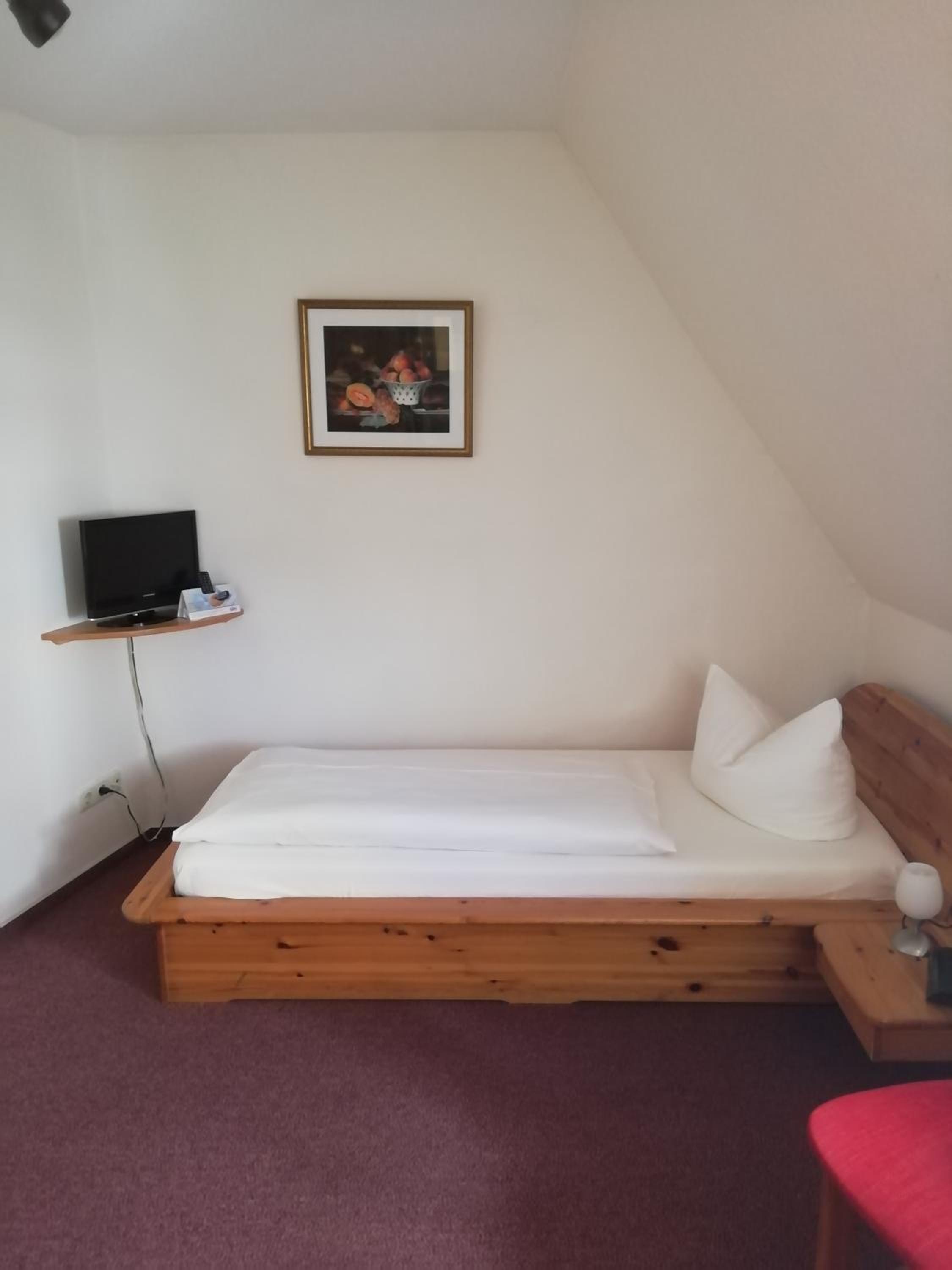 Single Room photo 1