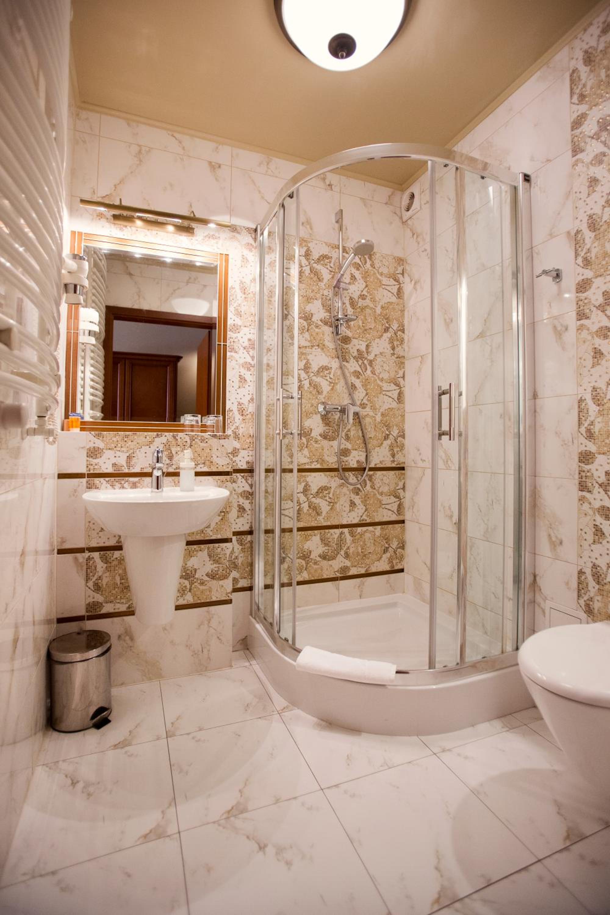 Small Double or Twin Room - Photo 6