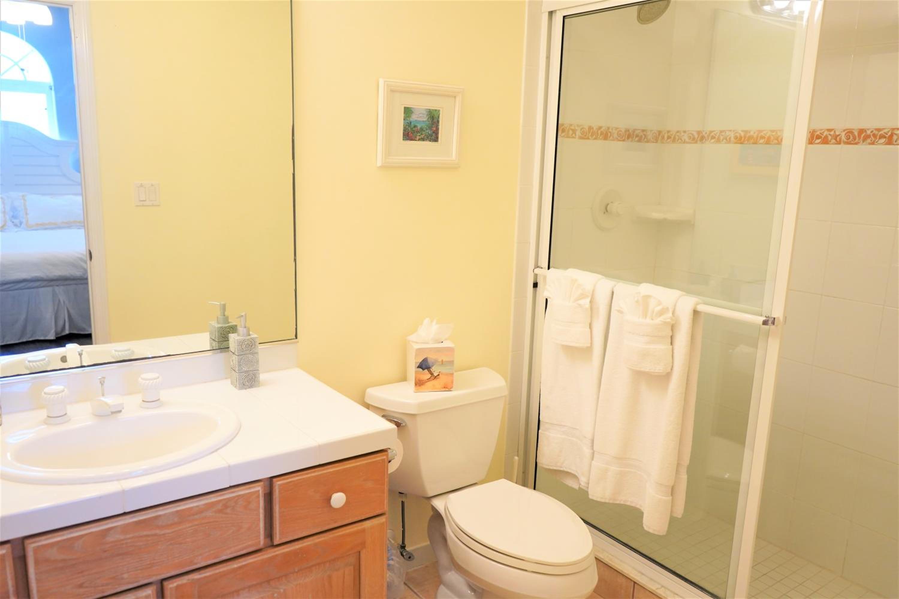 Oceanfront Three-Bedroom Villa - Photo 40